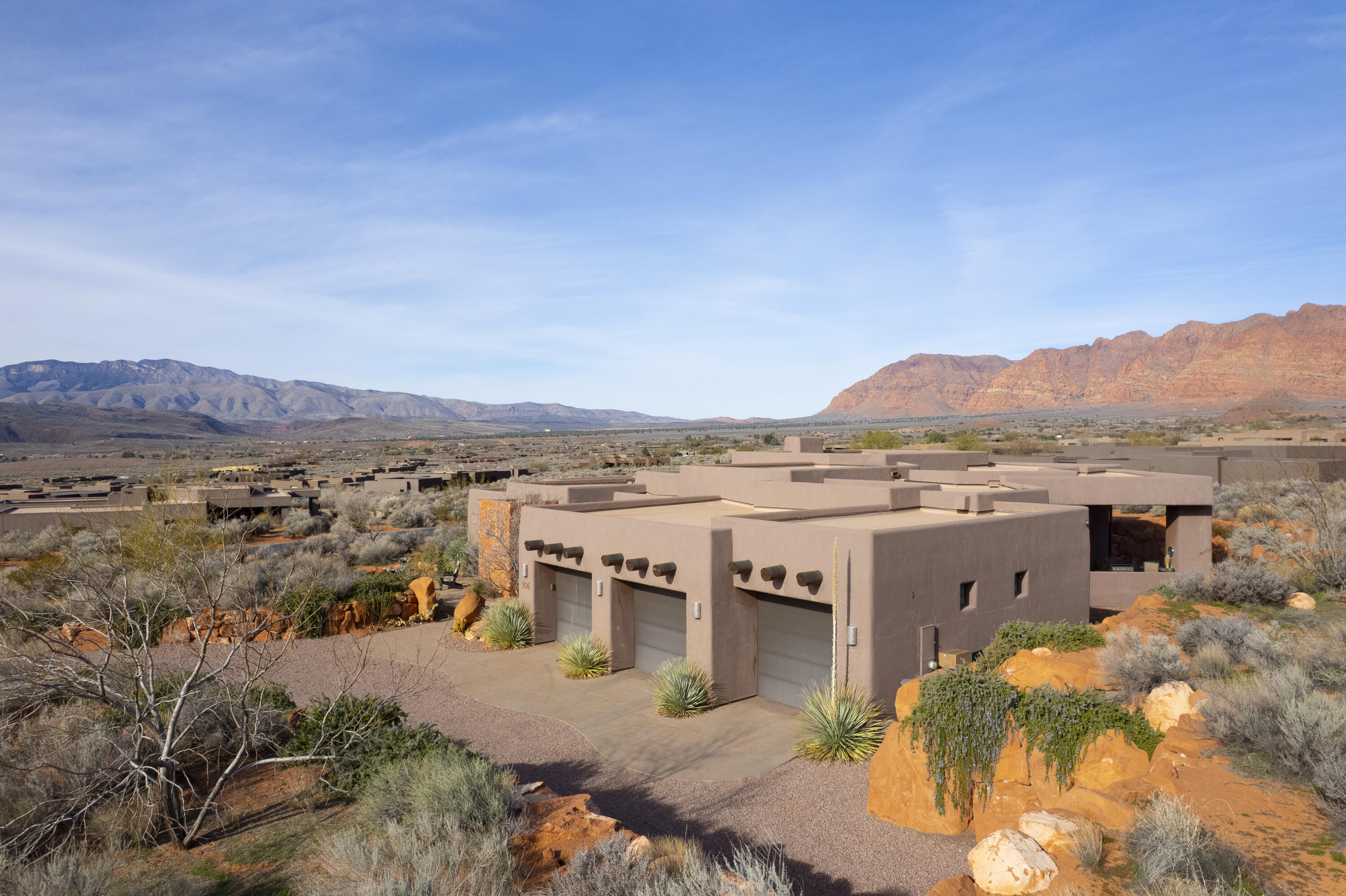 TAVIAWK - Residential