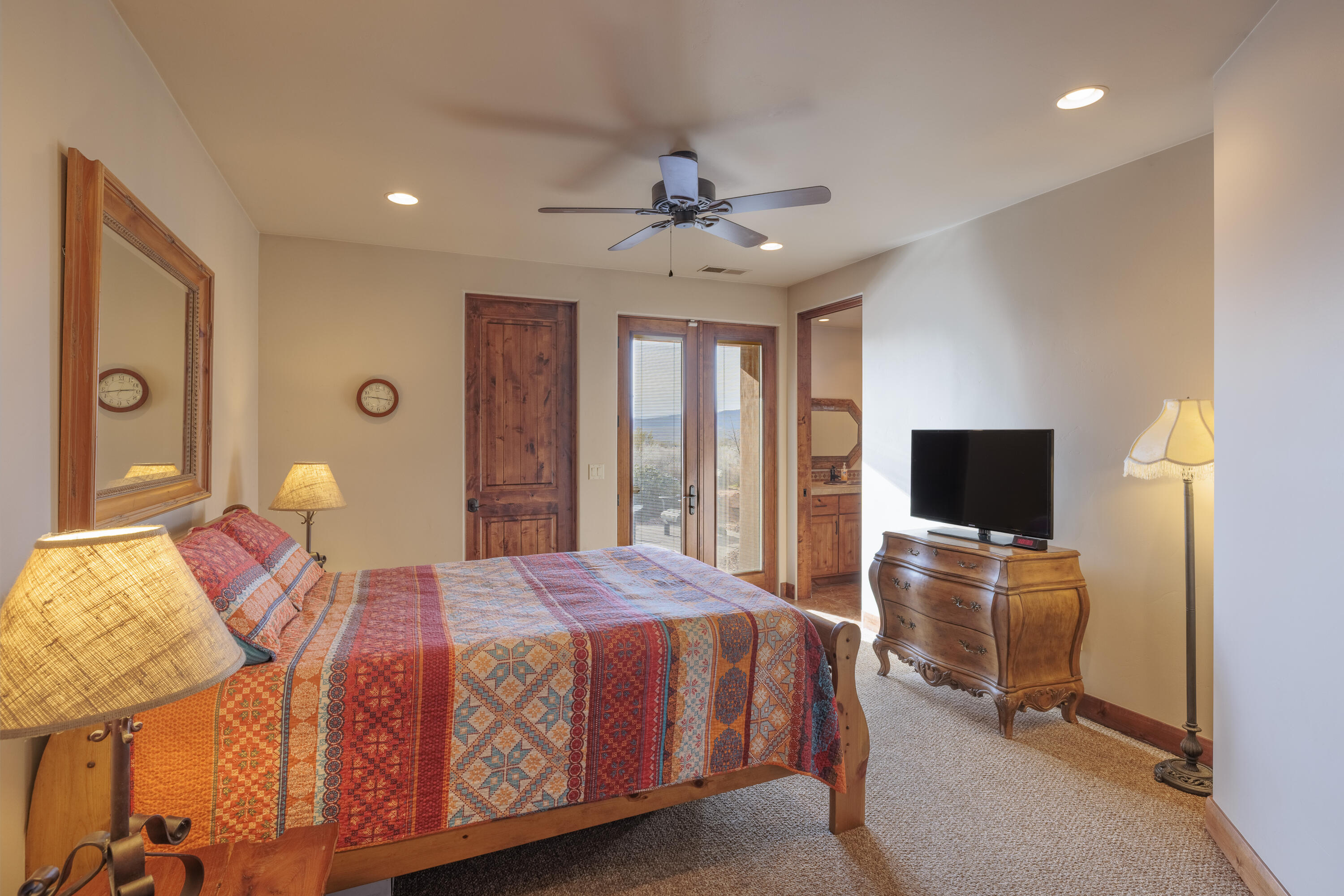 TAVIAWK - Residential