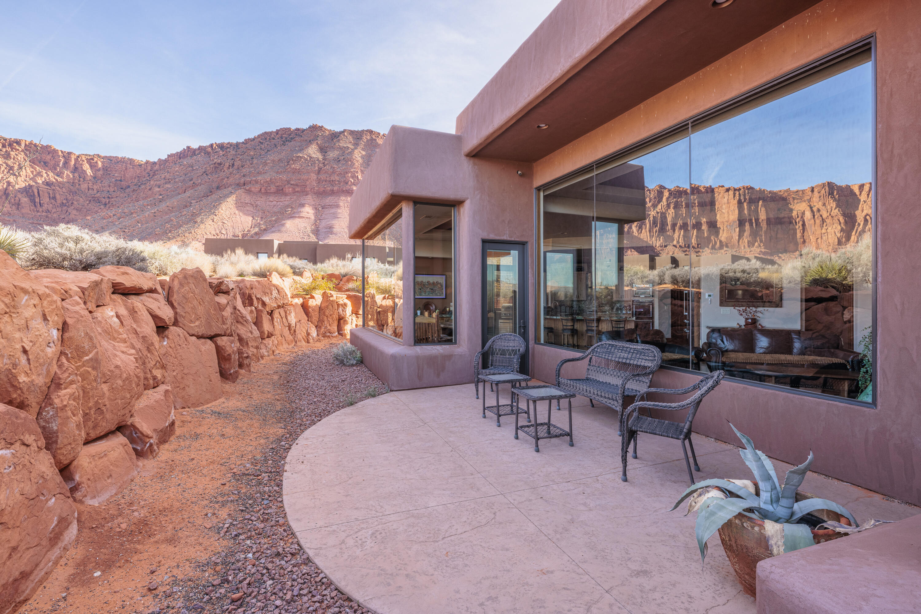 TAVIAWK - Residential