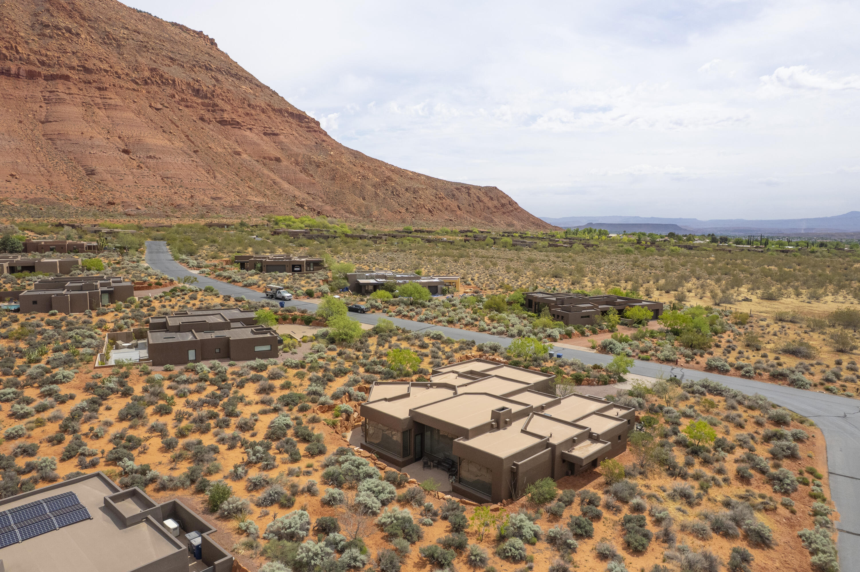 TAVIAWK - Residential