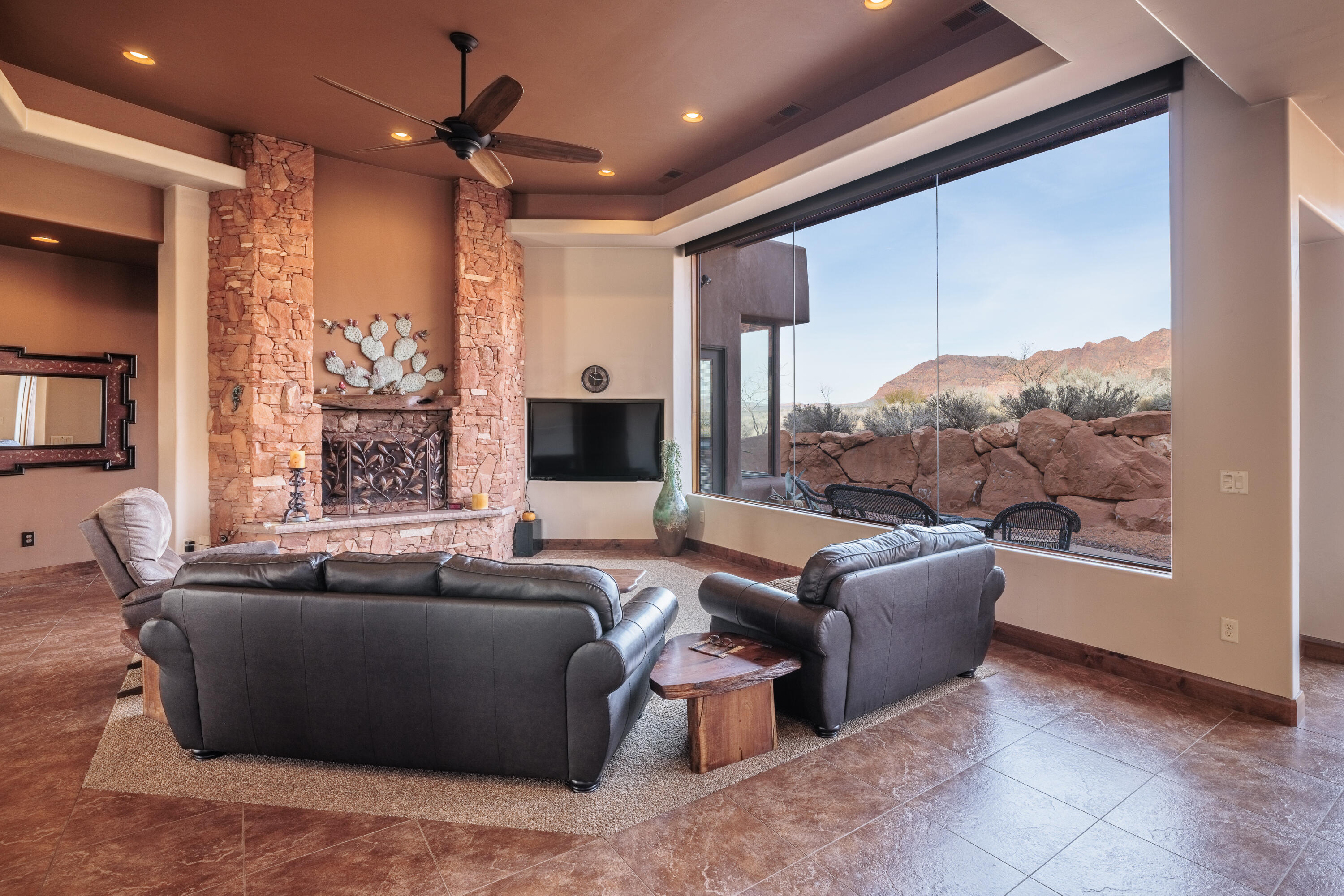 TAVIAWK - Residential