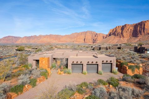 Photo of 506 W TEARASINAB Way, Ivins, UT 84738 (MLS # 26-268262)