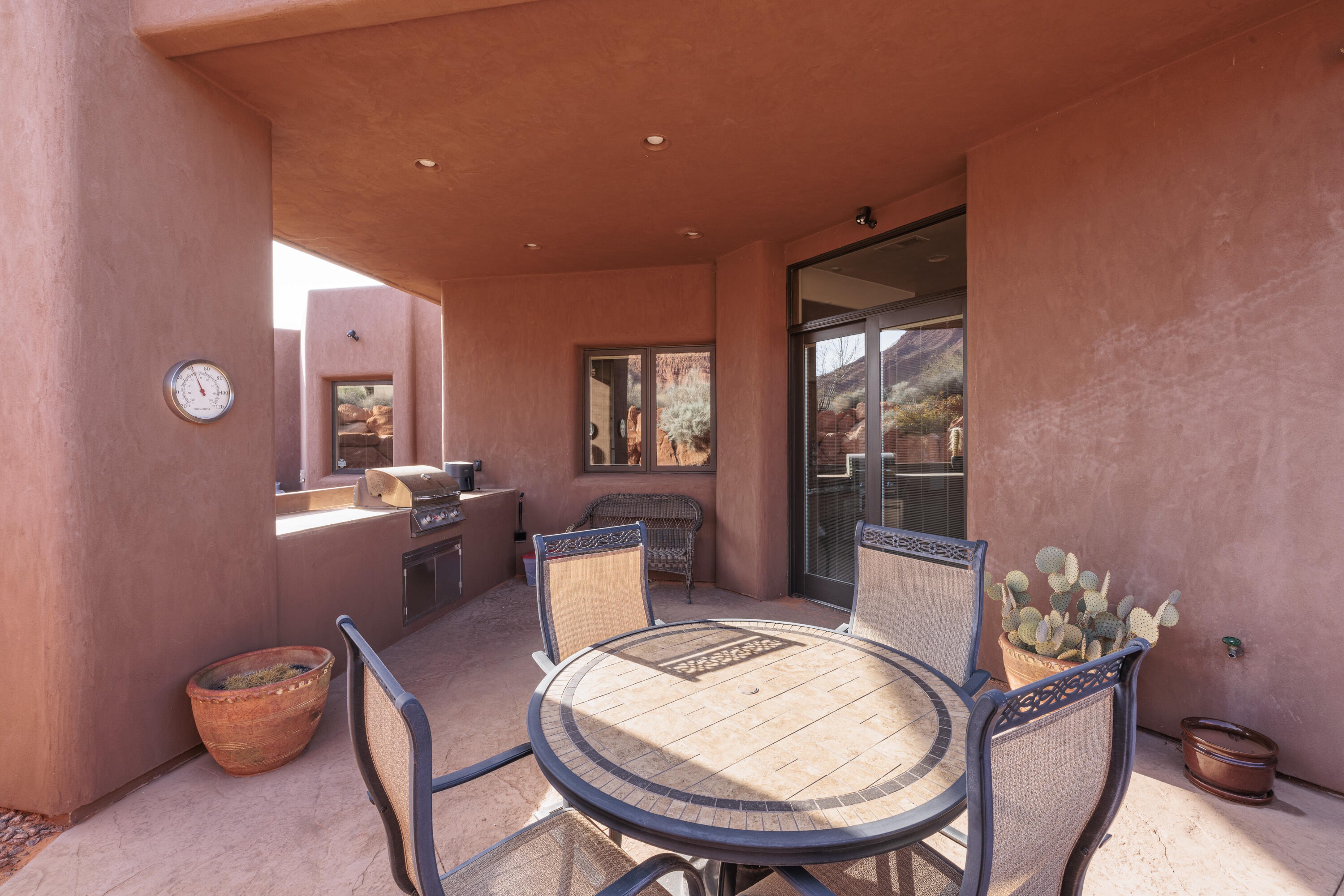 TAVIAWK - Residential