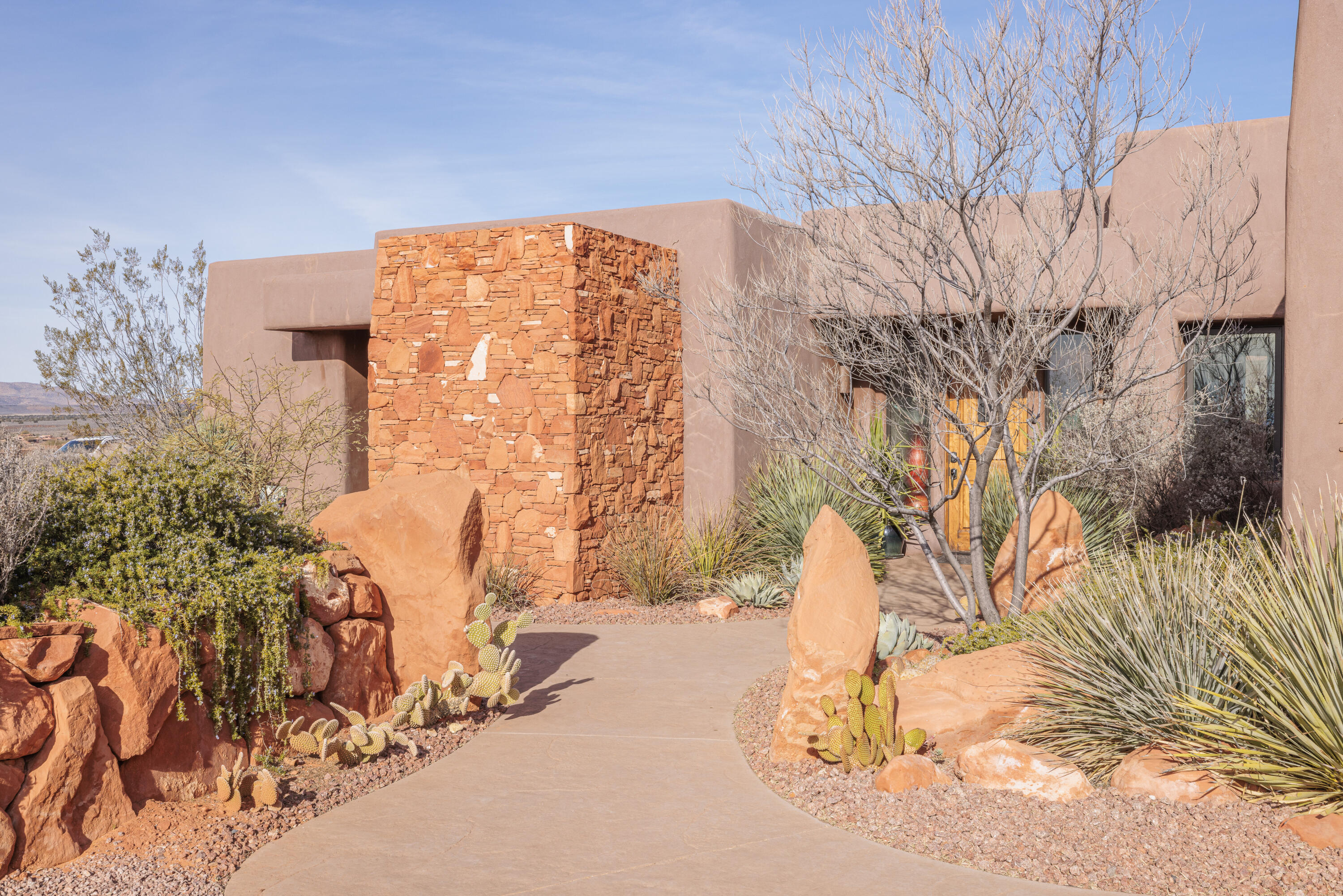 TAVIAWK - Residential