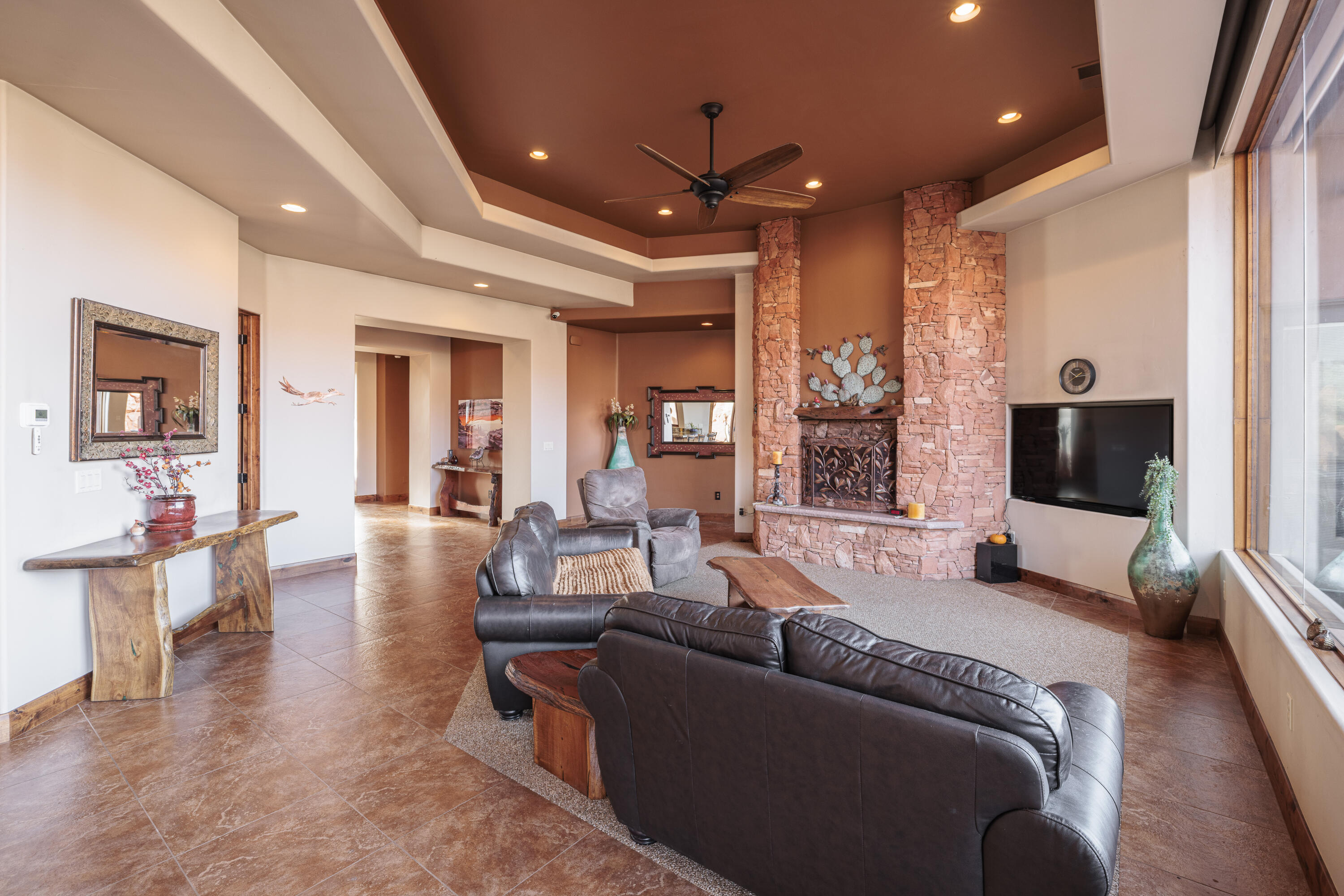 TAVIAWK - Residential