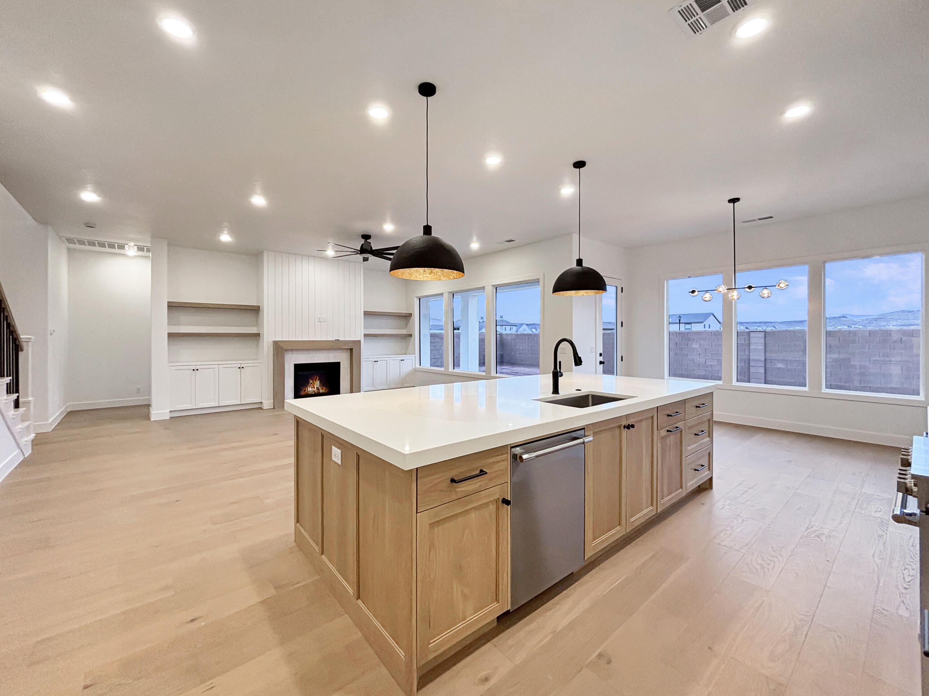 CRIMSON VISTAS - Residential