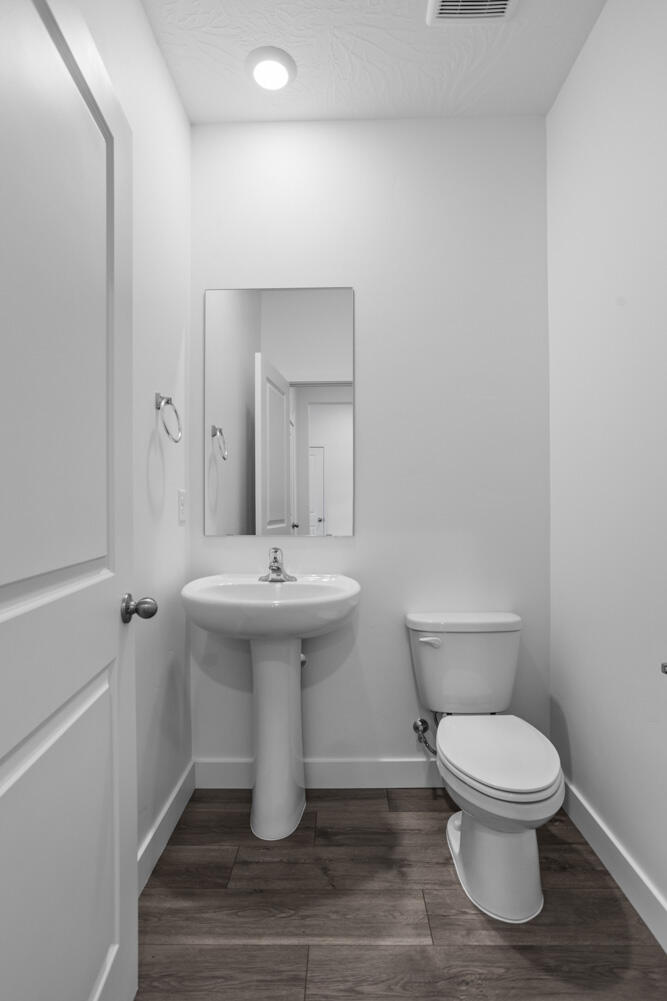 CORRAL HOLLOW AT LONG VALLEY - Residential