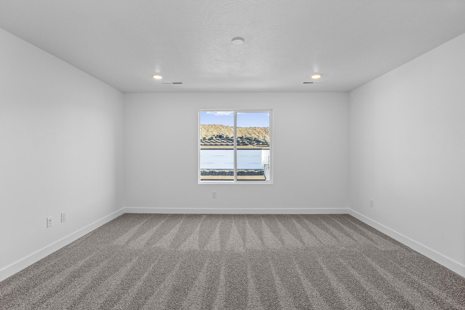 CORRAL HOLLOW AT LONG VALLEY - Residential