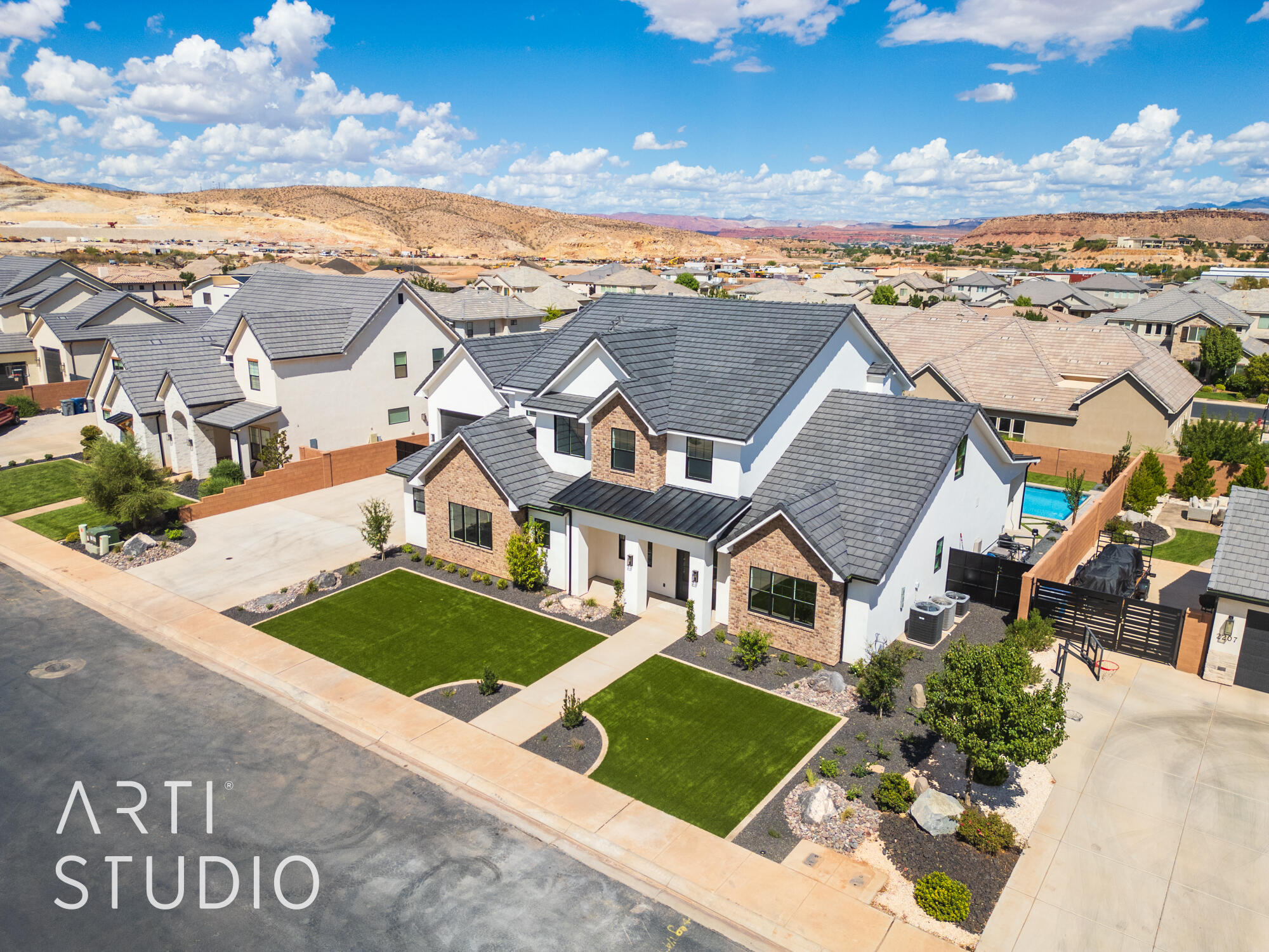 FIELDSTONE - Residential