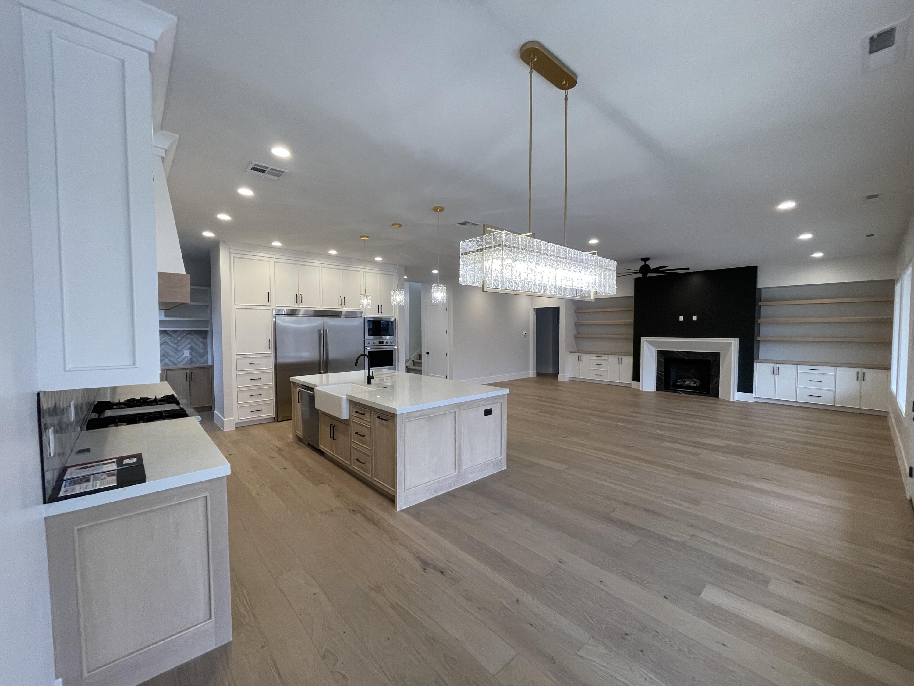 FIELDSTONE - Residential