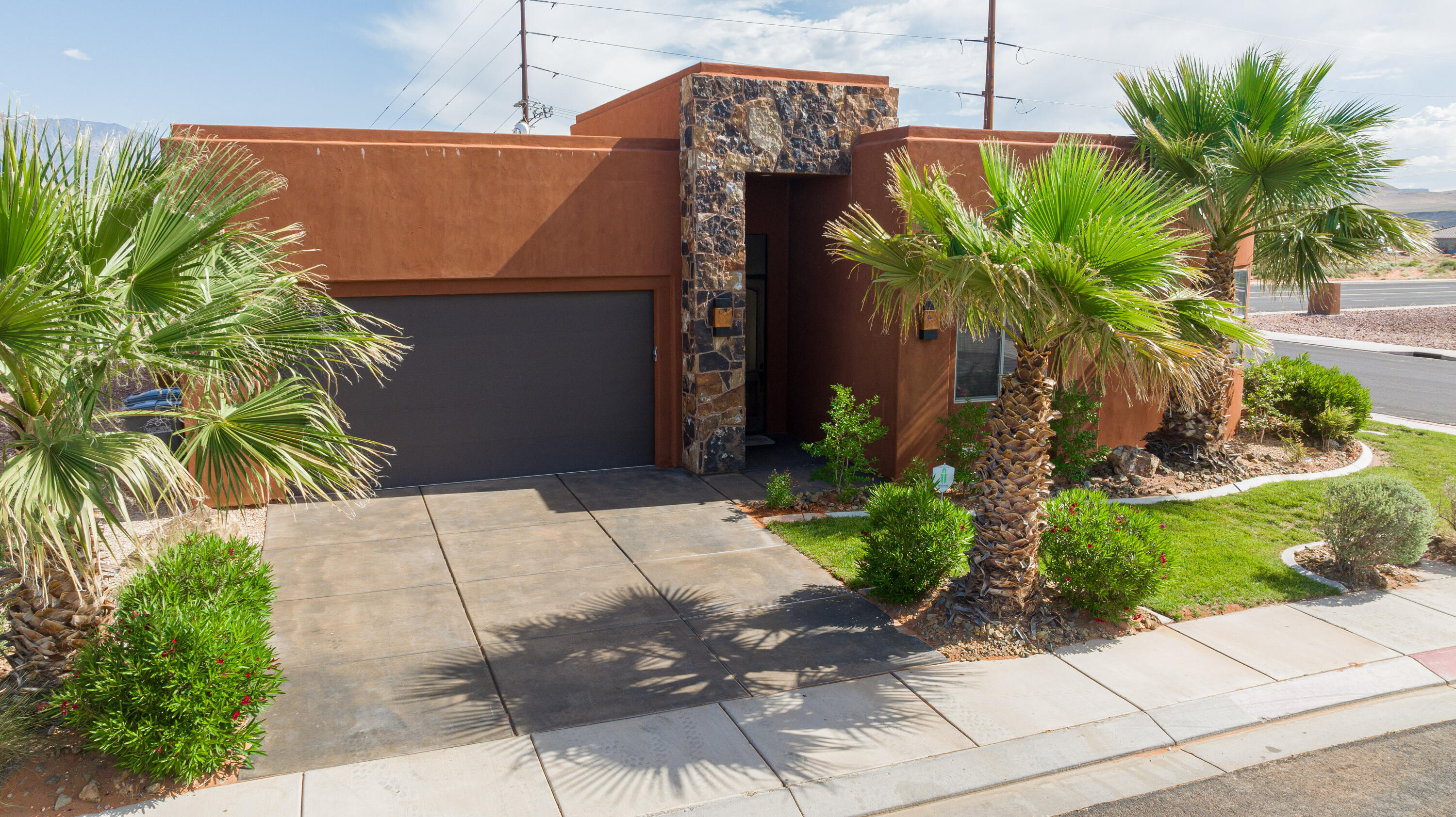 RETREAT AT SAND HOLLOW RESORT - Residential