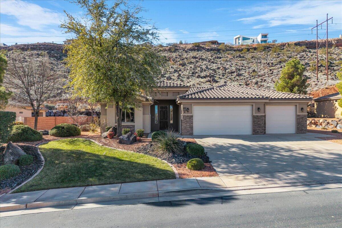 PRIMROSE POINT - Residential