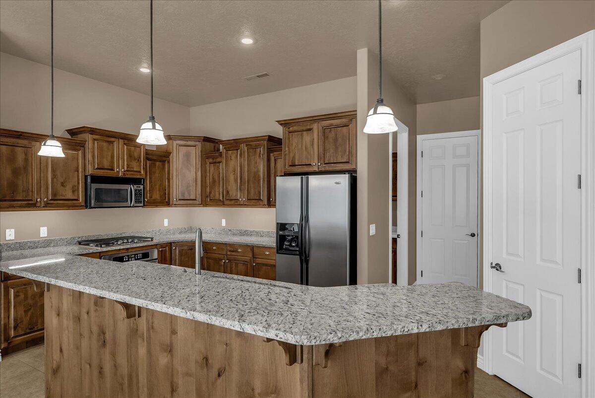 PRIMROSE POINT - Residential