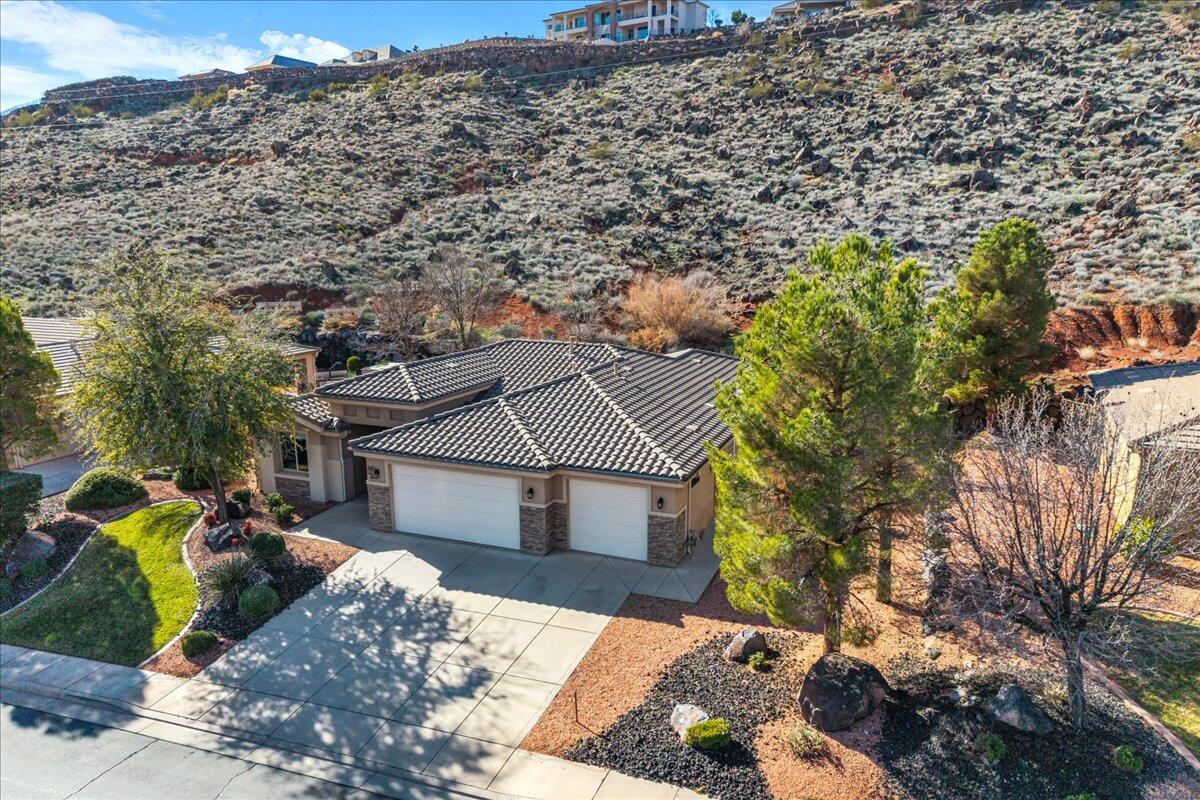 PRIMROSE POINT - Residential