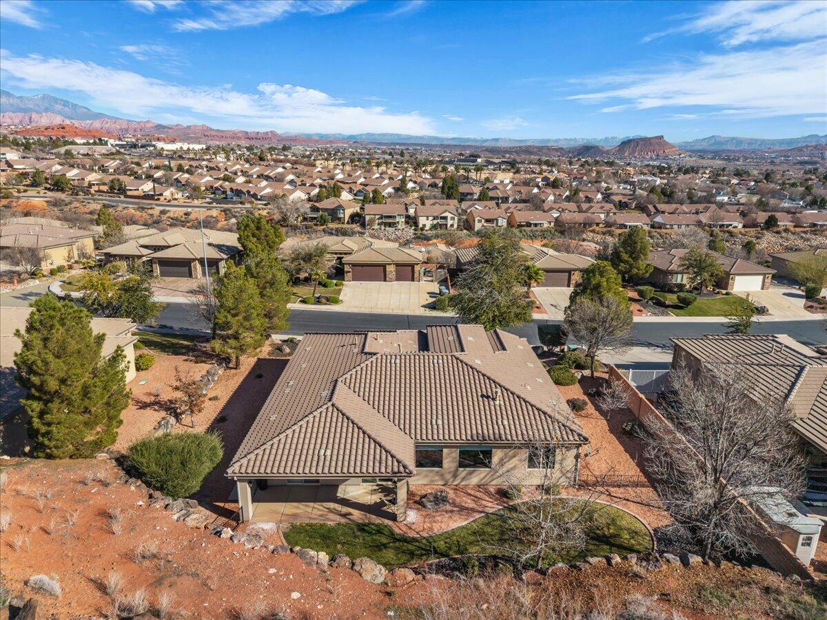 PRIMROSE POINT - Residential