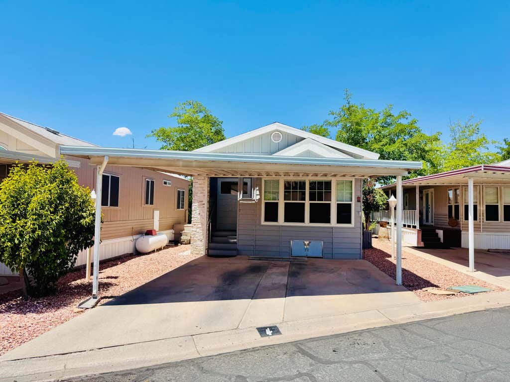 Photo of 150 N 3050 E #4, Saint George, UT 84770 (MLS # 26-273717)