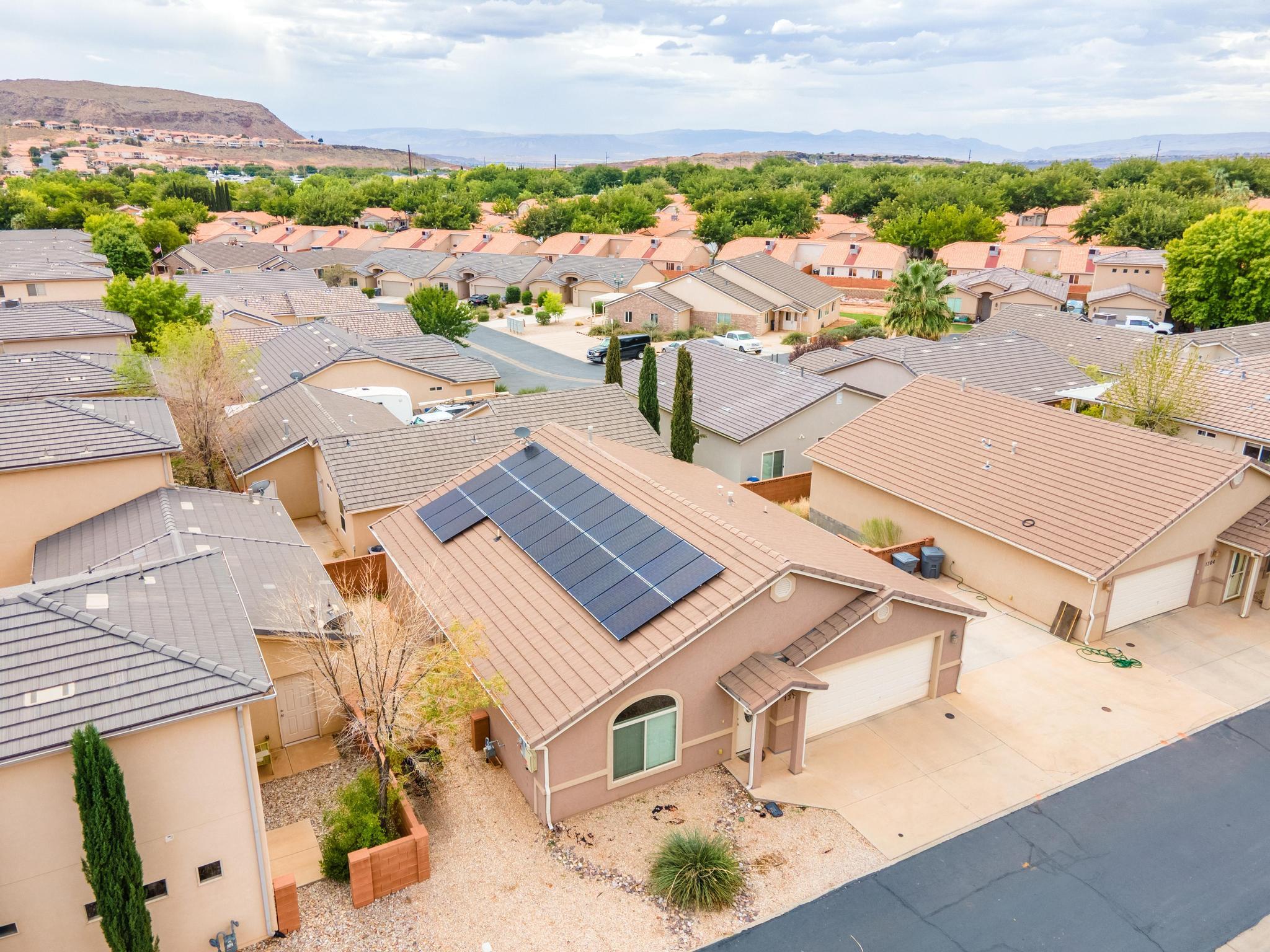 ENGLISH OAKS ESTATES - Residential