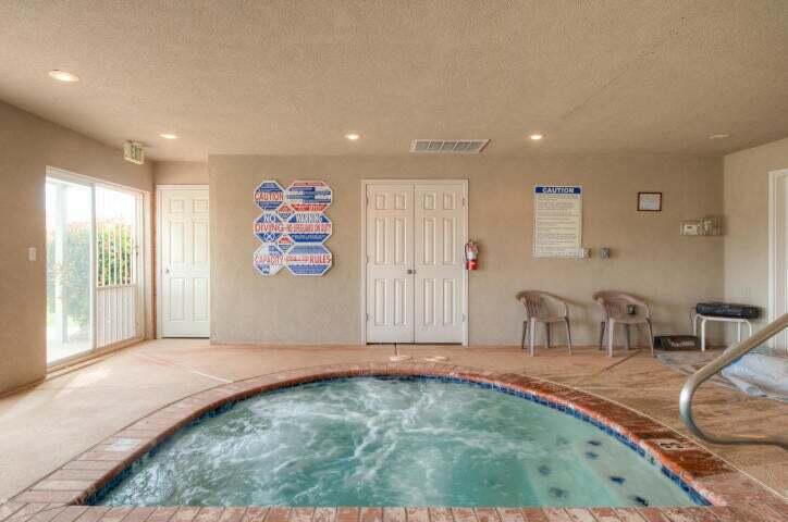 ENGLISH OAKS ESTATES - Residential