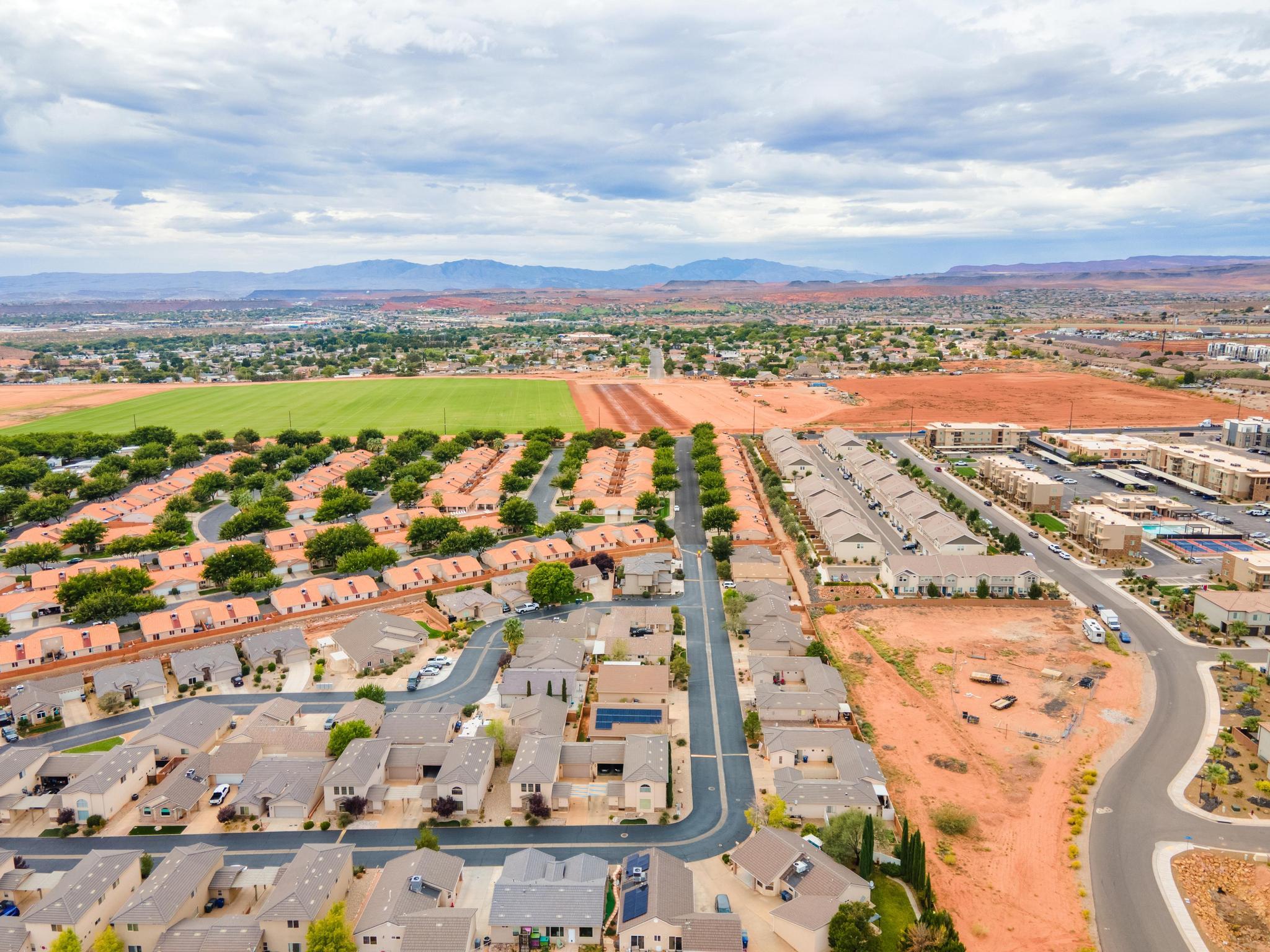 ENGLISH OAKS ESTATES - Residential