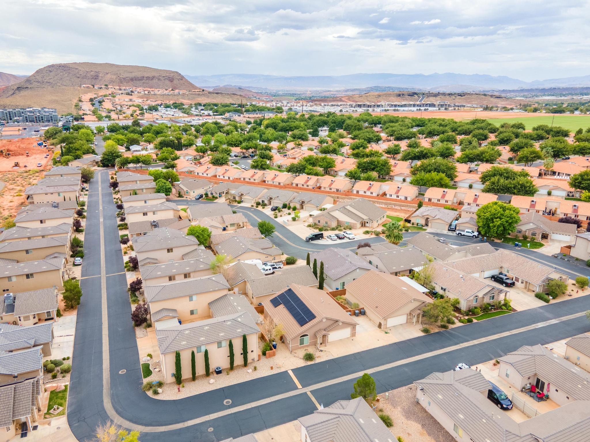 ENGLISH OAKS ESTATES - Residential