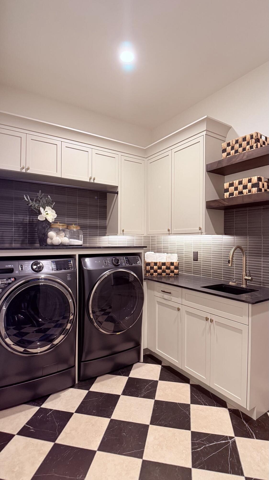 SUNIVA - Residential