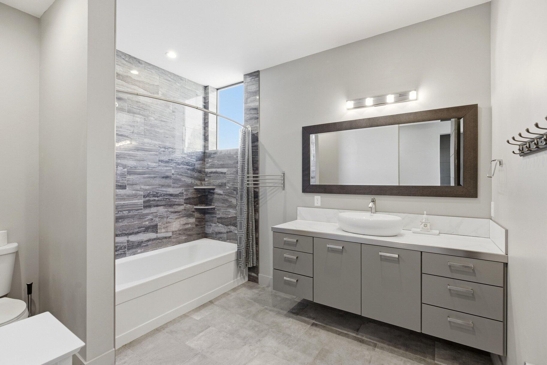 ANASAZI PLATEAU - Residential