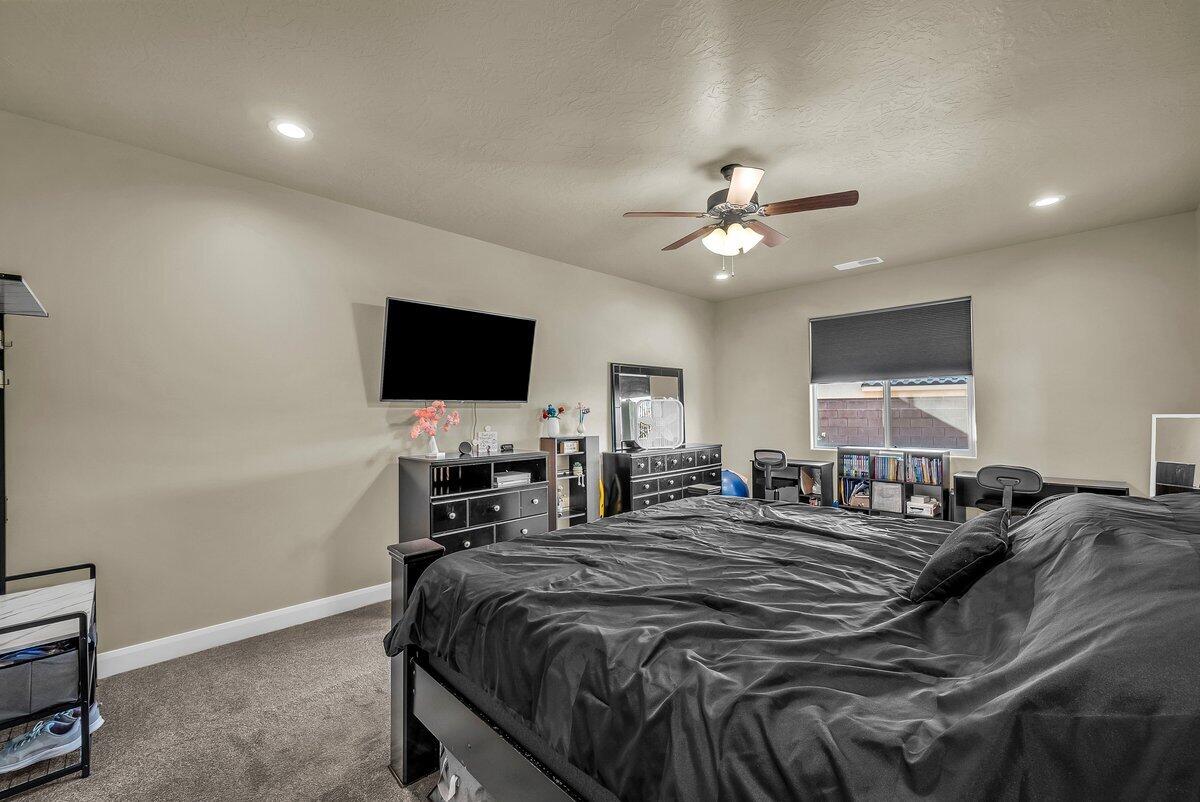 CORONADO RIDGE - Residential