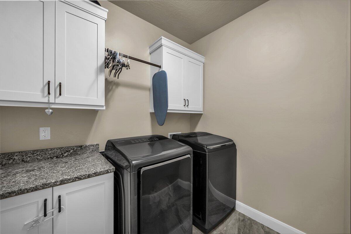 CORONADO RIDGE - Residential