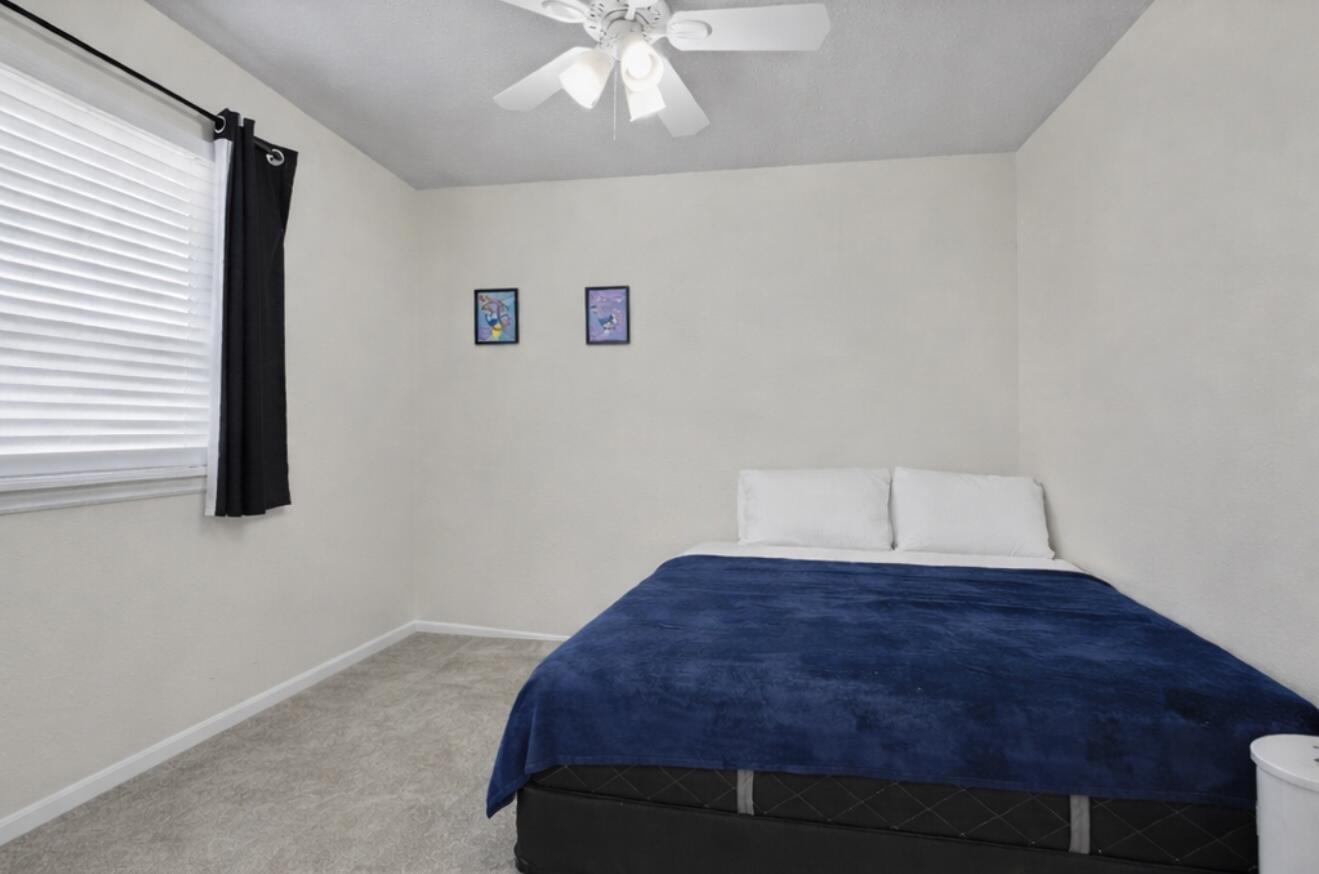 TWIN PALMS - Residential Income