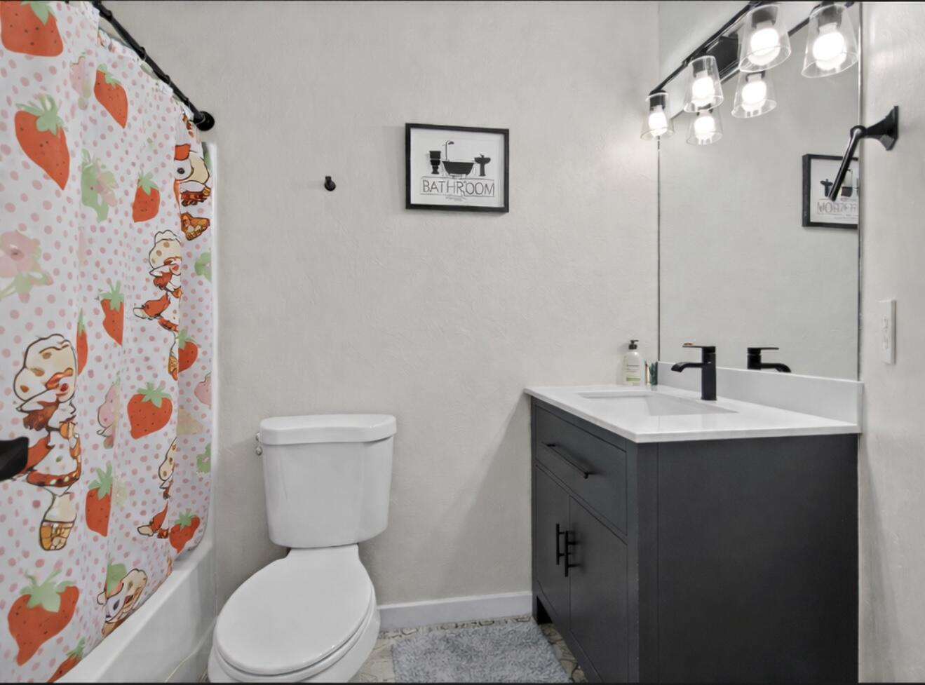 TWIN PALMS - Residential Income