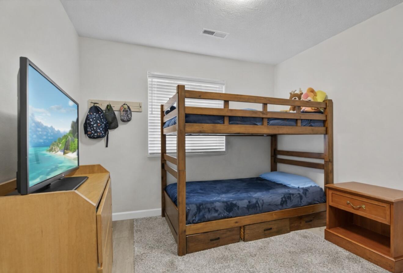 TWIN PALMS - Residential Income