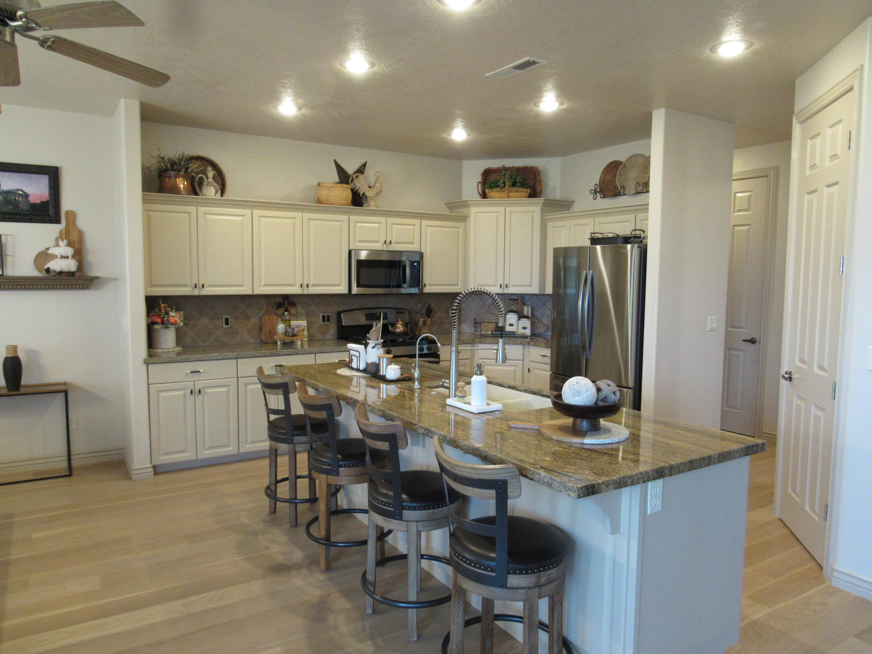 LA JOLLA HILLS AT GREEN SPRINGS - Residential