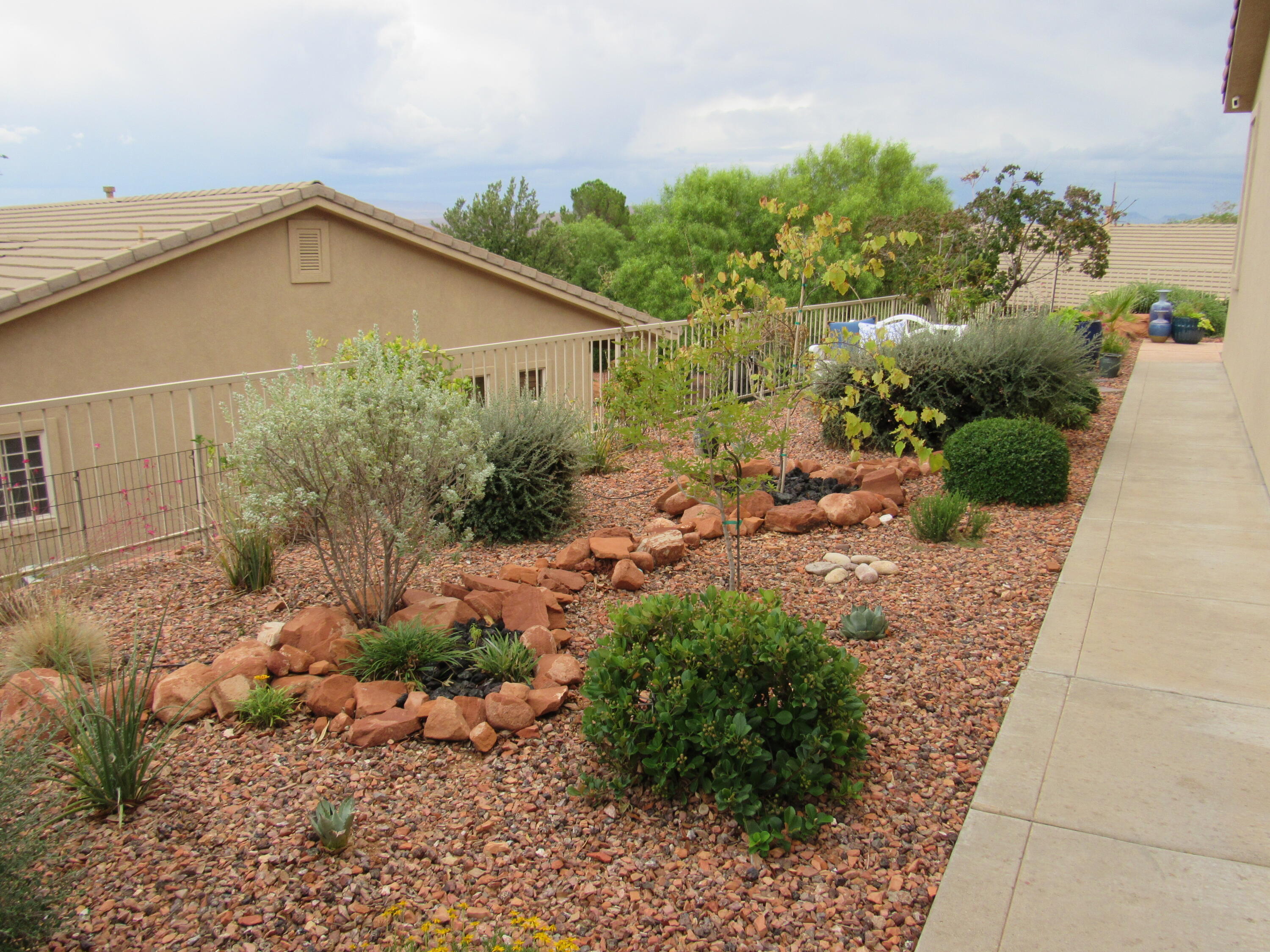 LA JOLLA HILLS AT GREEN SPRINGS - Residential