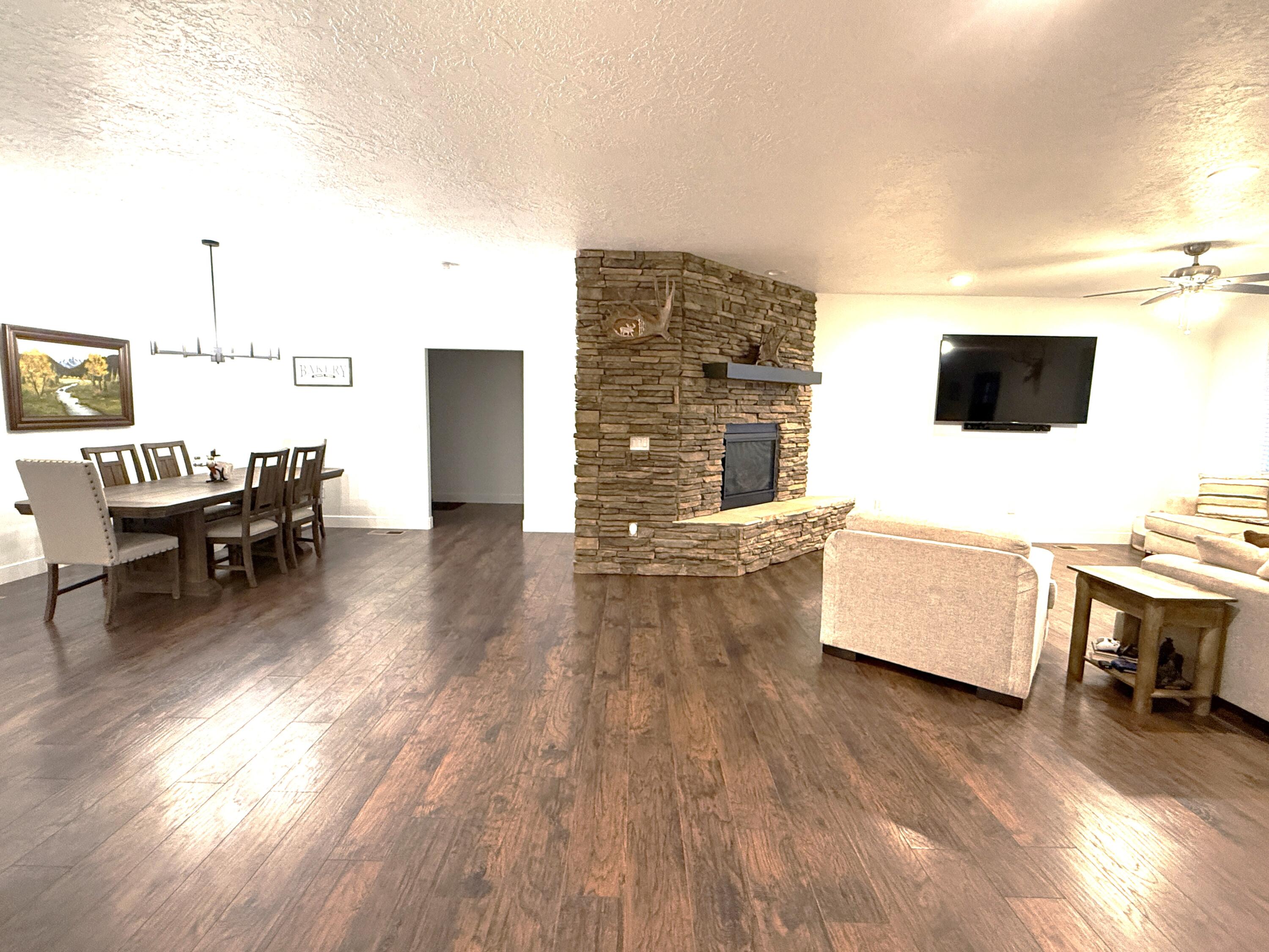 ENTERPRISE TOWNSITE - Residential