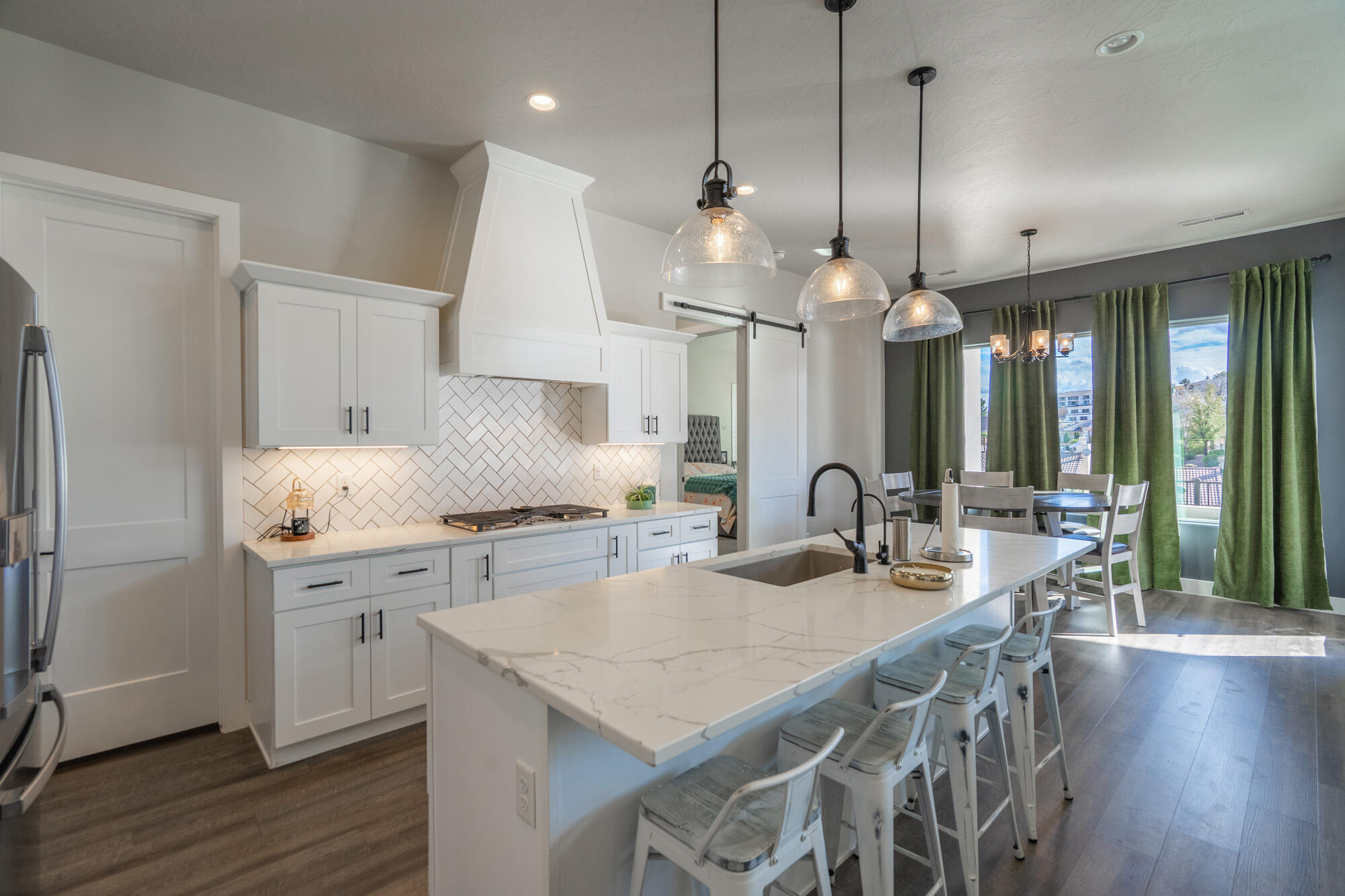 OVERLOOK AT GREEN VALLEY - Residential