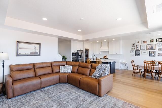 WHITE HILLS SUB - Residential