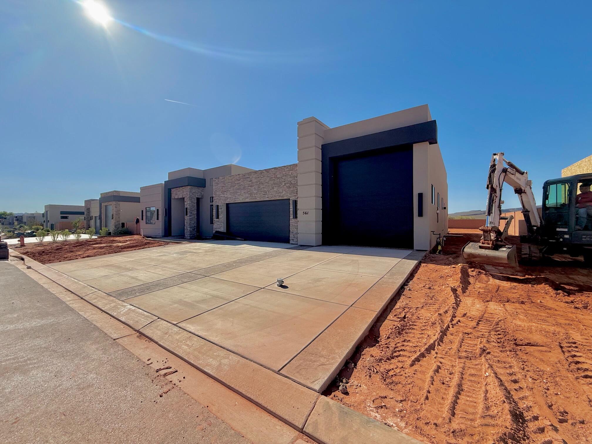 ONYX VALLEY - Residential