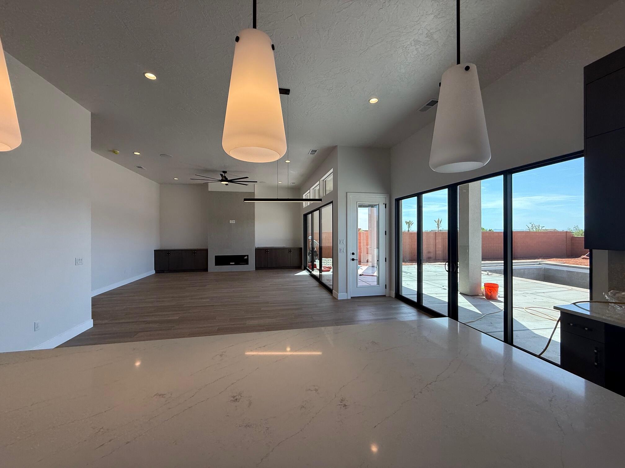 ONYX VALLEY - Residential