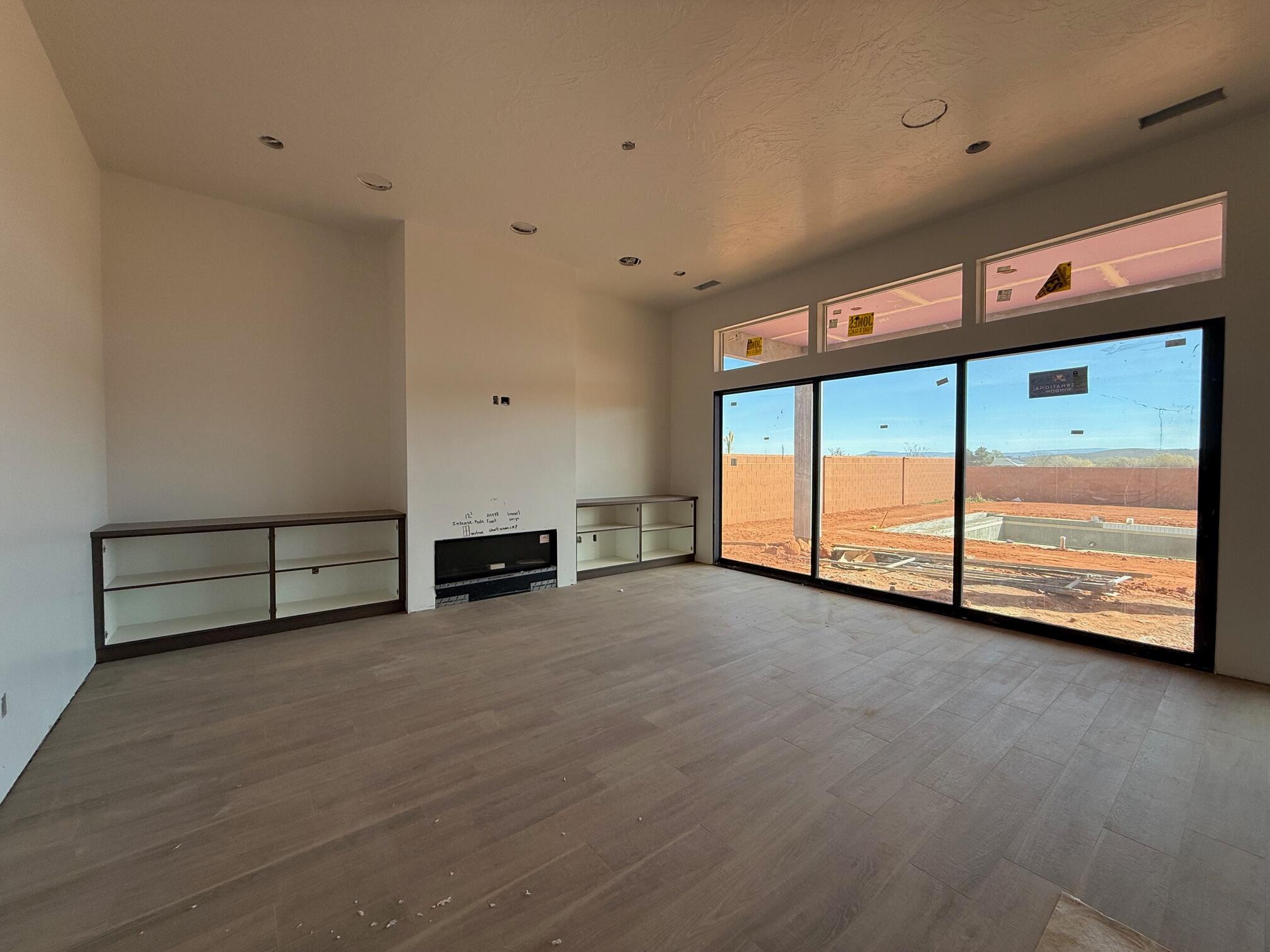 ONYX VALLEY - Residential