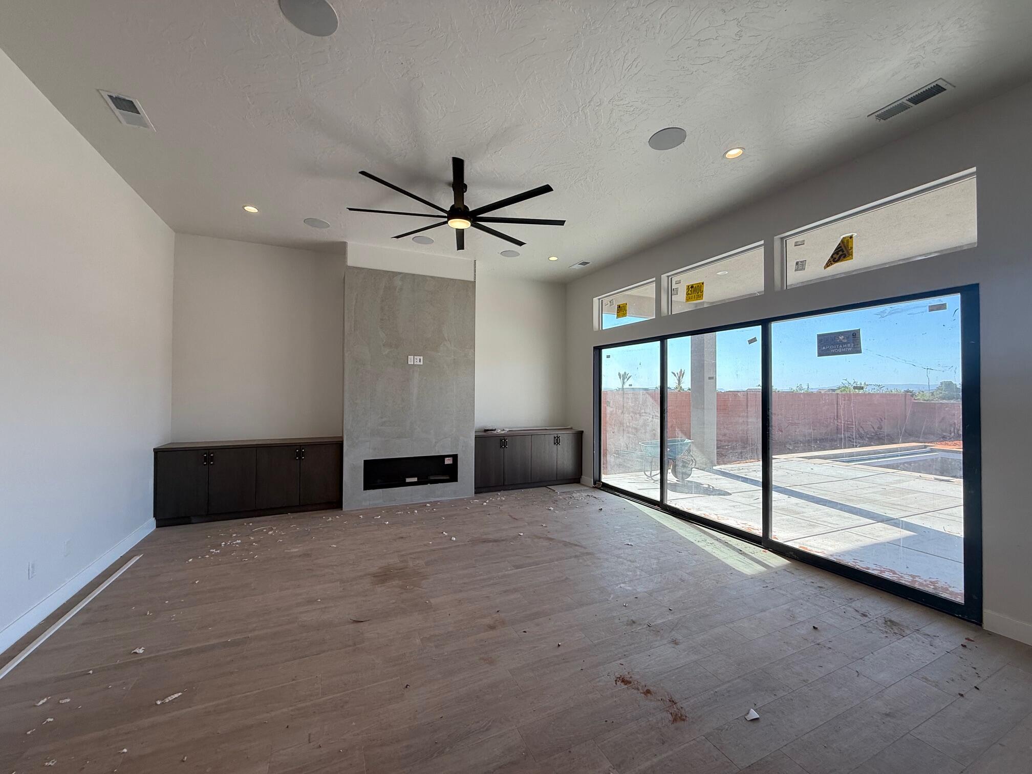 ONYX VALLEY - Residential