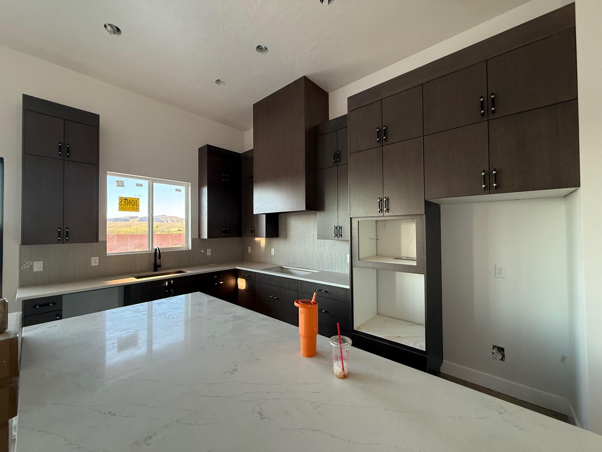 ONYX VALLEY - Residential