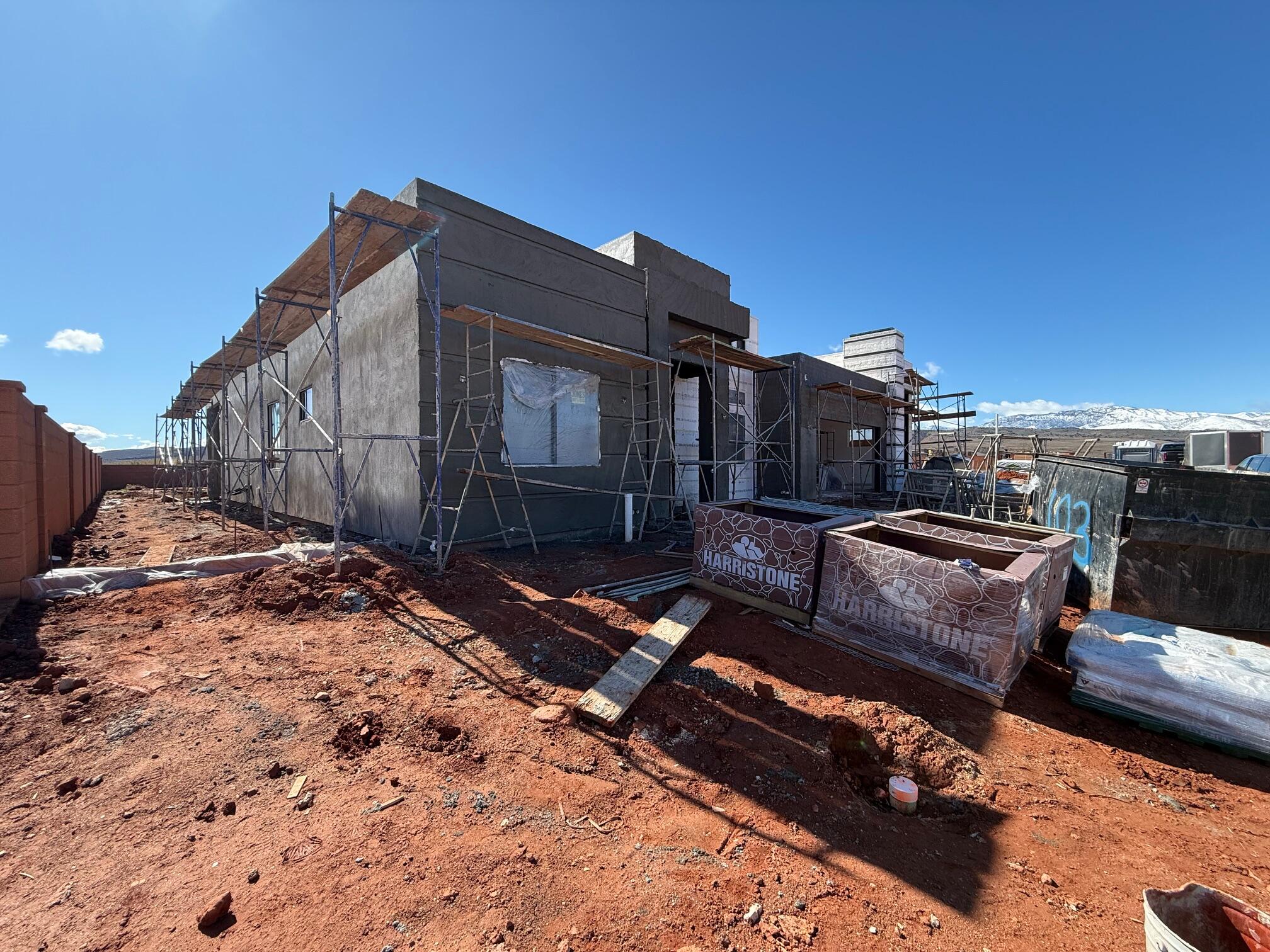 ONYX VALLEY - Residential