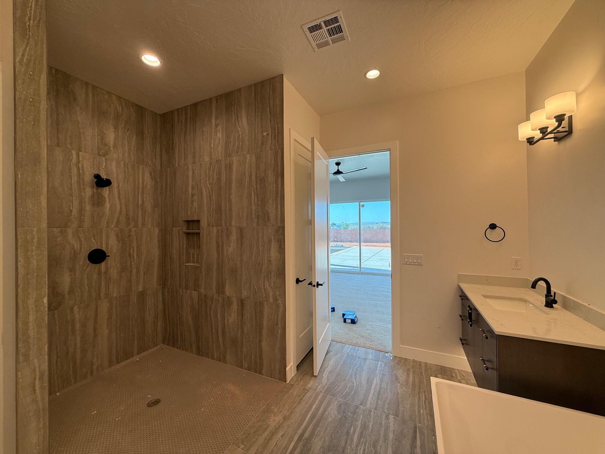 ONYX VALLEY - Residential