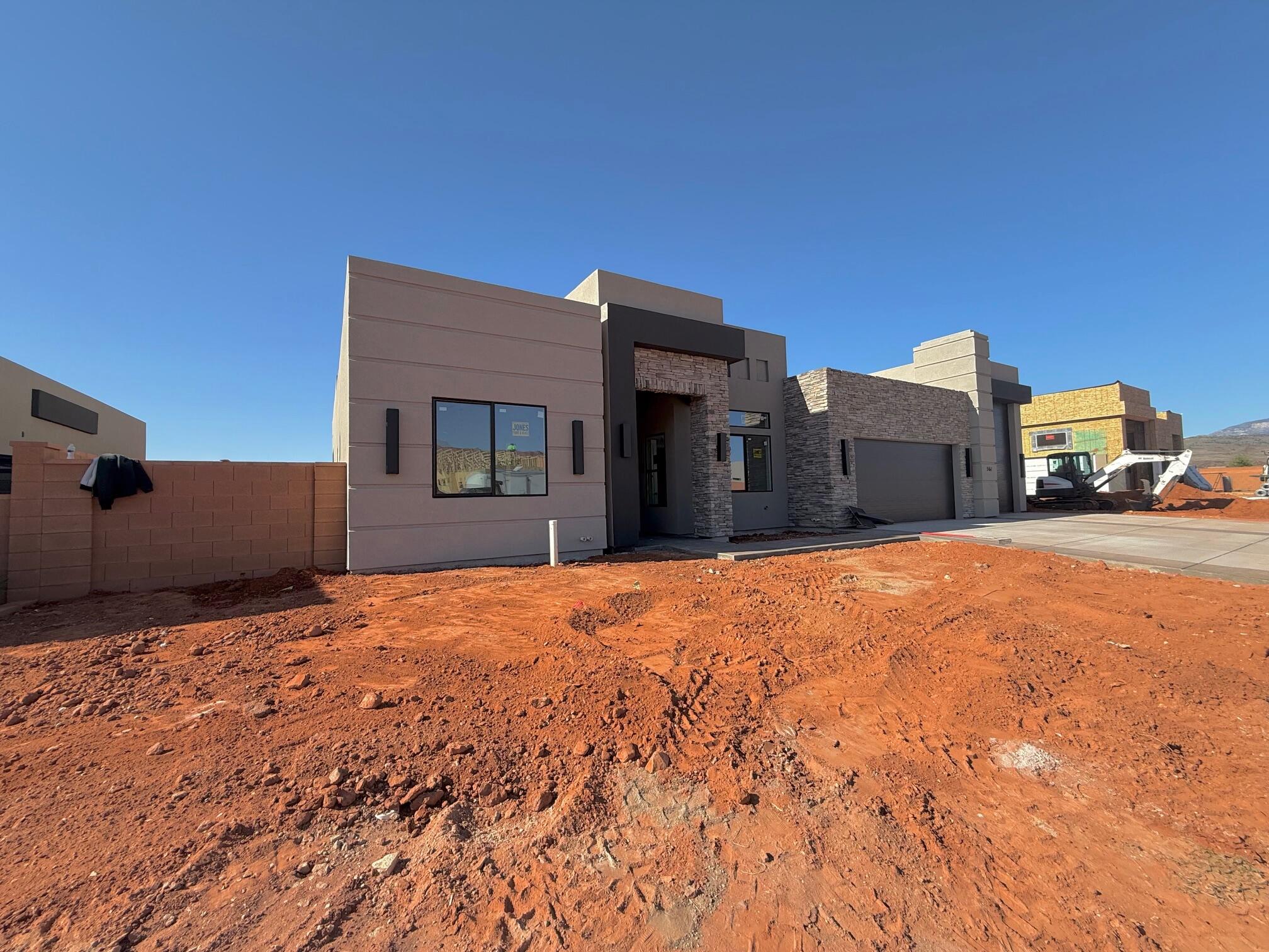 ONYX VALLEY - Residential