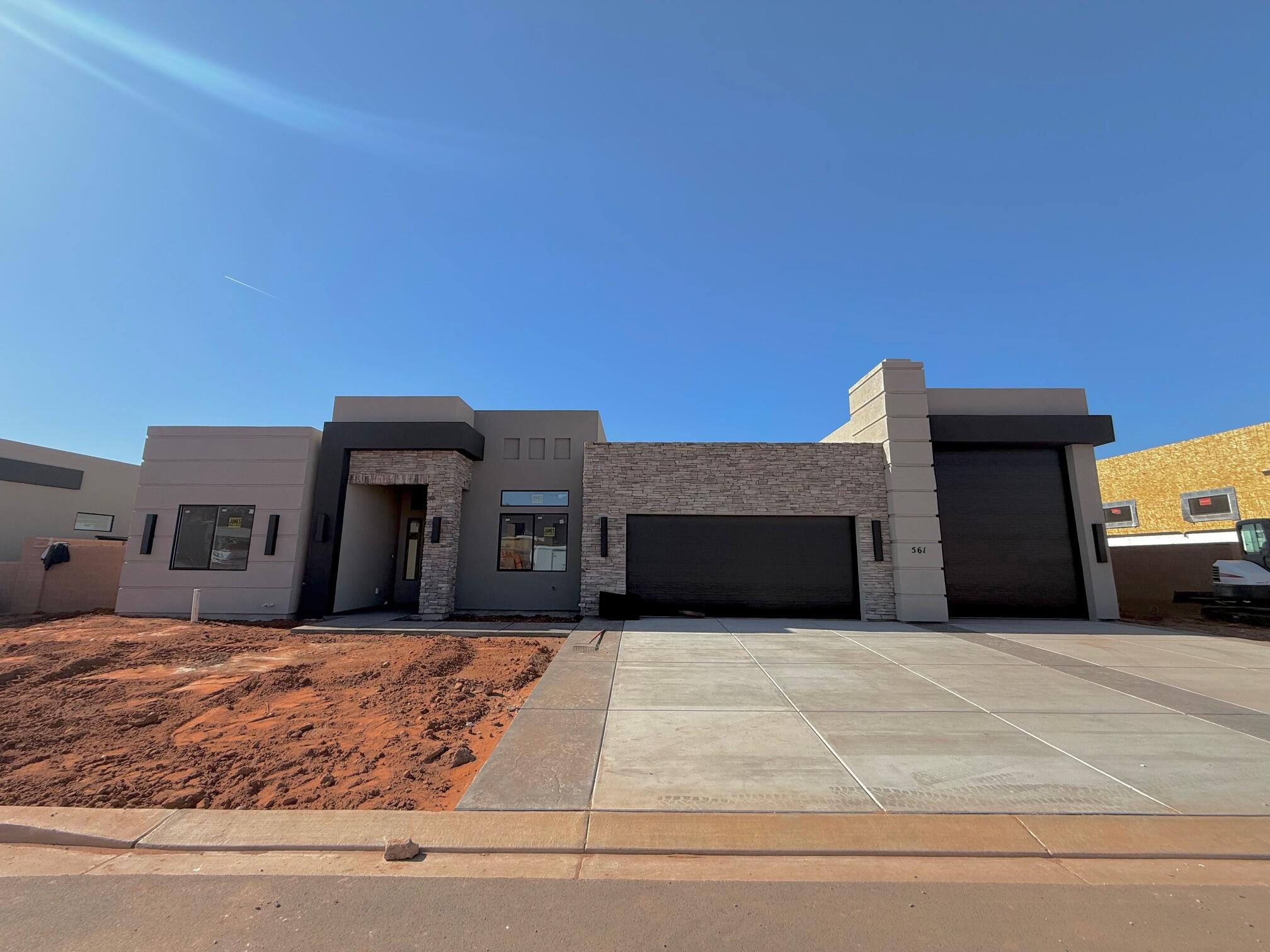 ONYX VALLEY - Residential