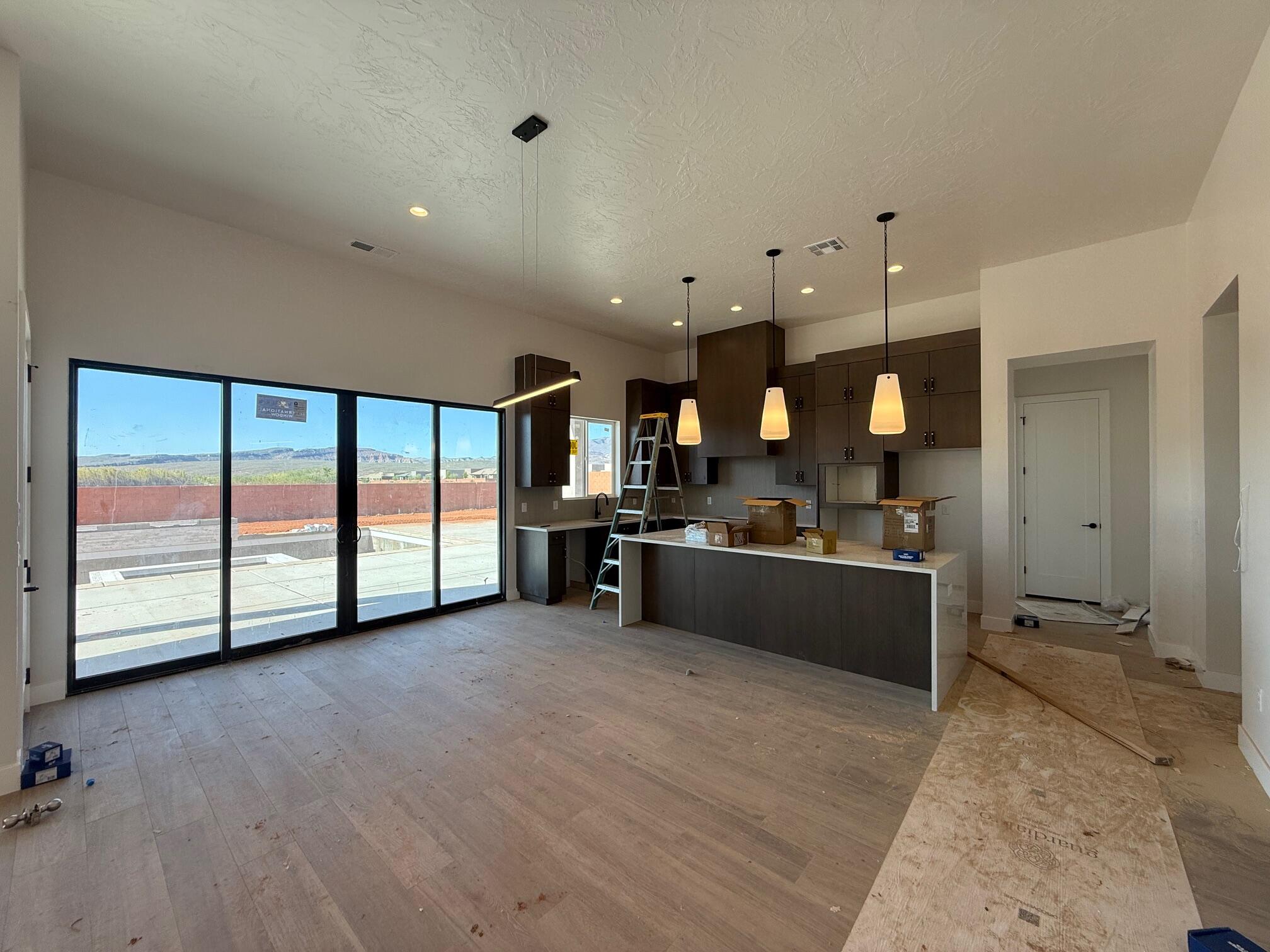 ONYX VALLEY - Residential