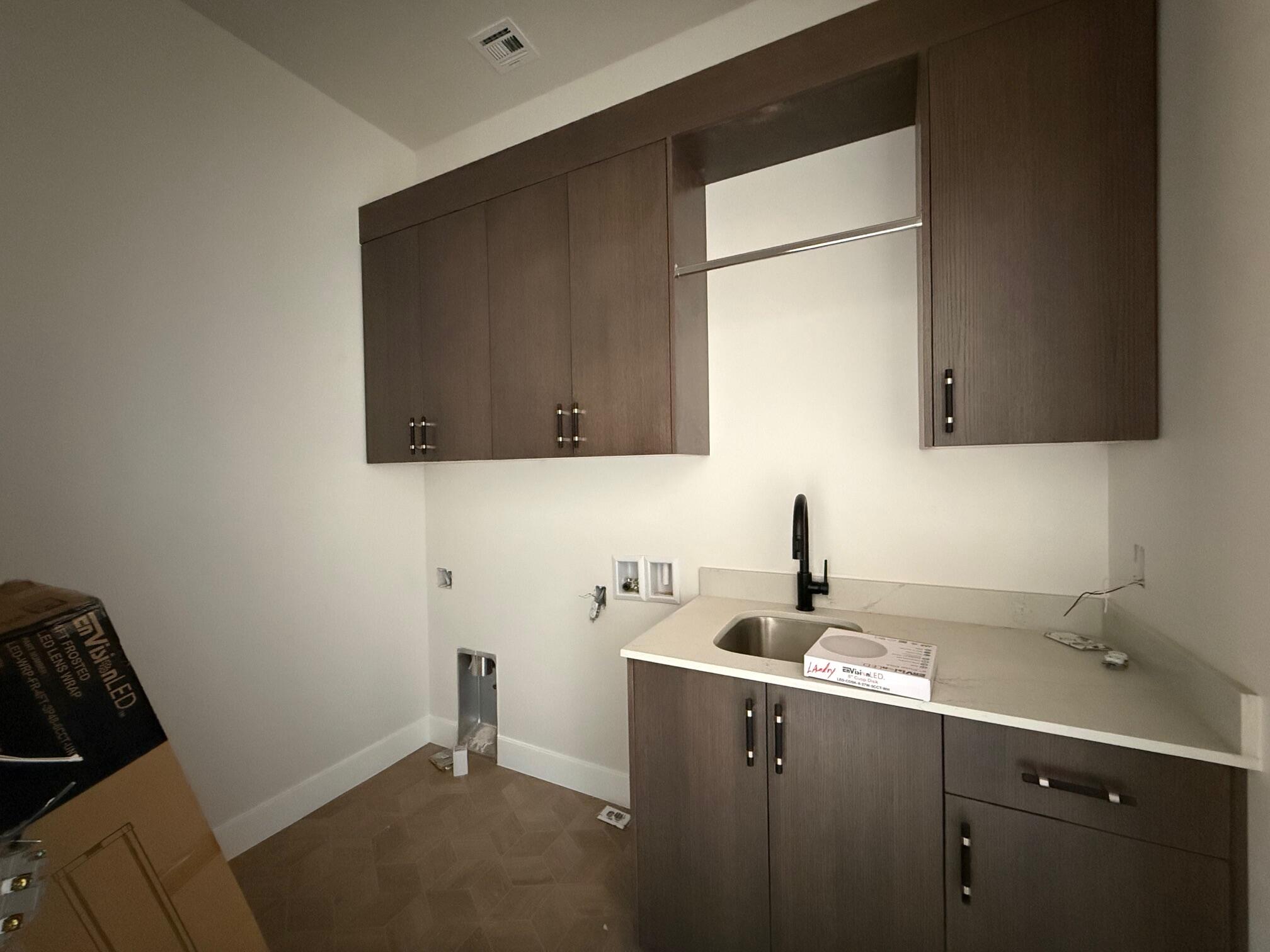 ONYX VALLEY - Residential