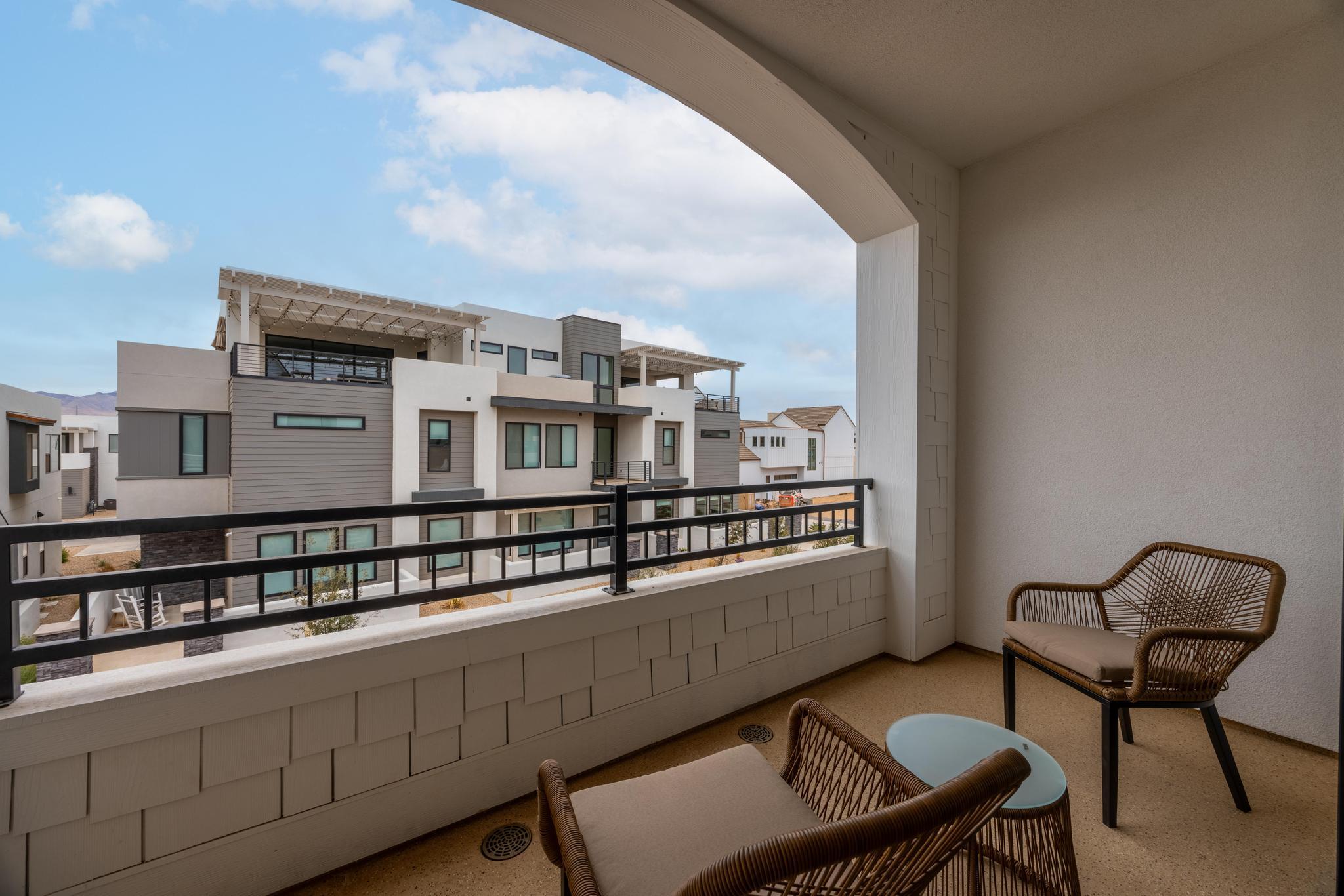 DESERT COLOR RESORT - Residential