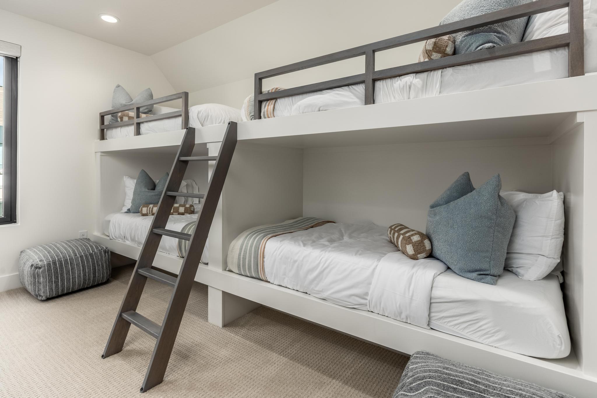 DESERT COLOR RESORT - Residential