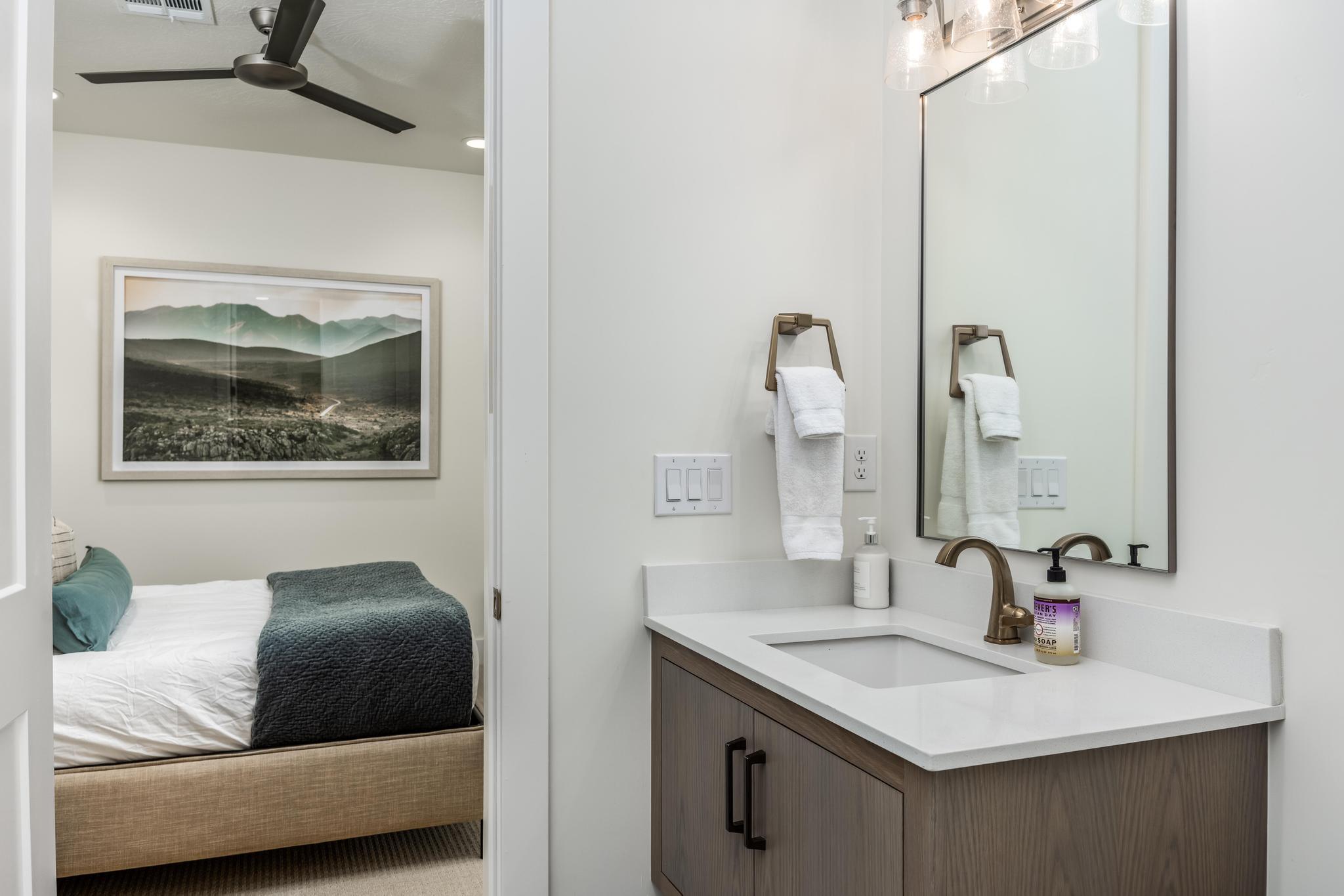 DESERT COLOR RESORT - Residential